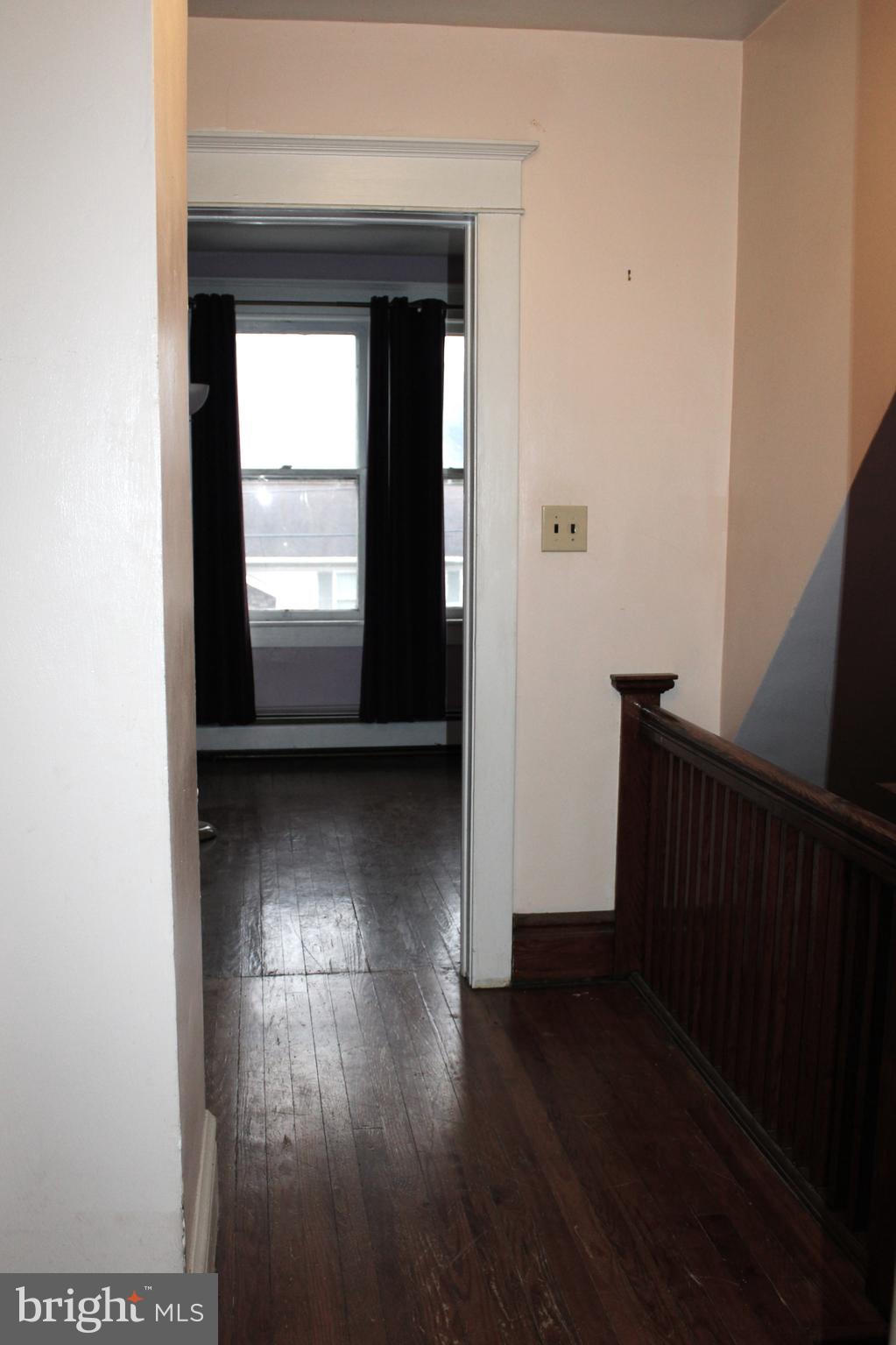 WEST SIDE - Residential