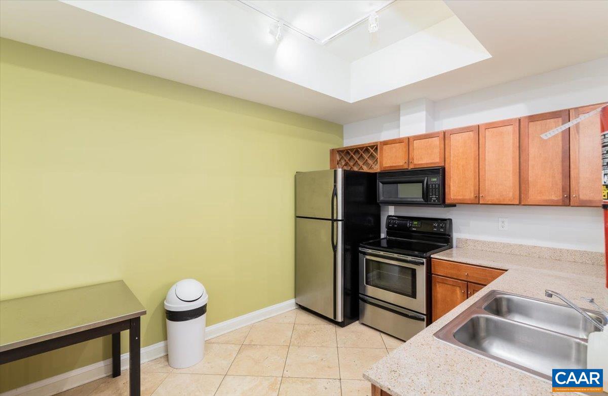 WALKER SQUARE CONDOS - Residential