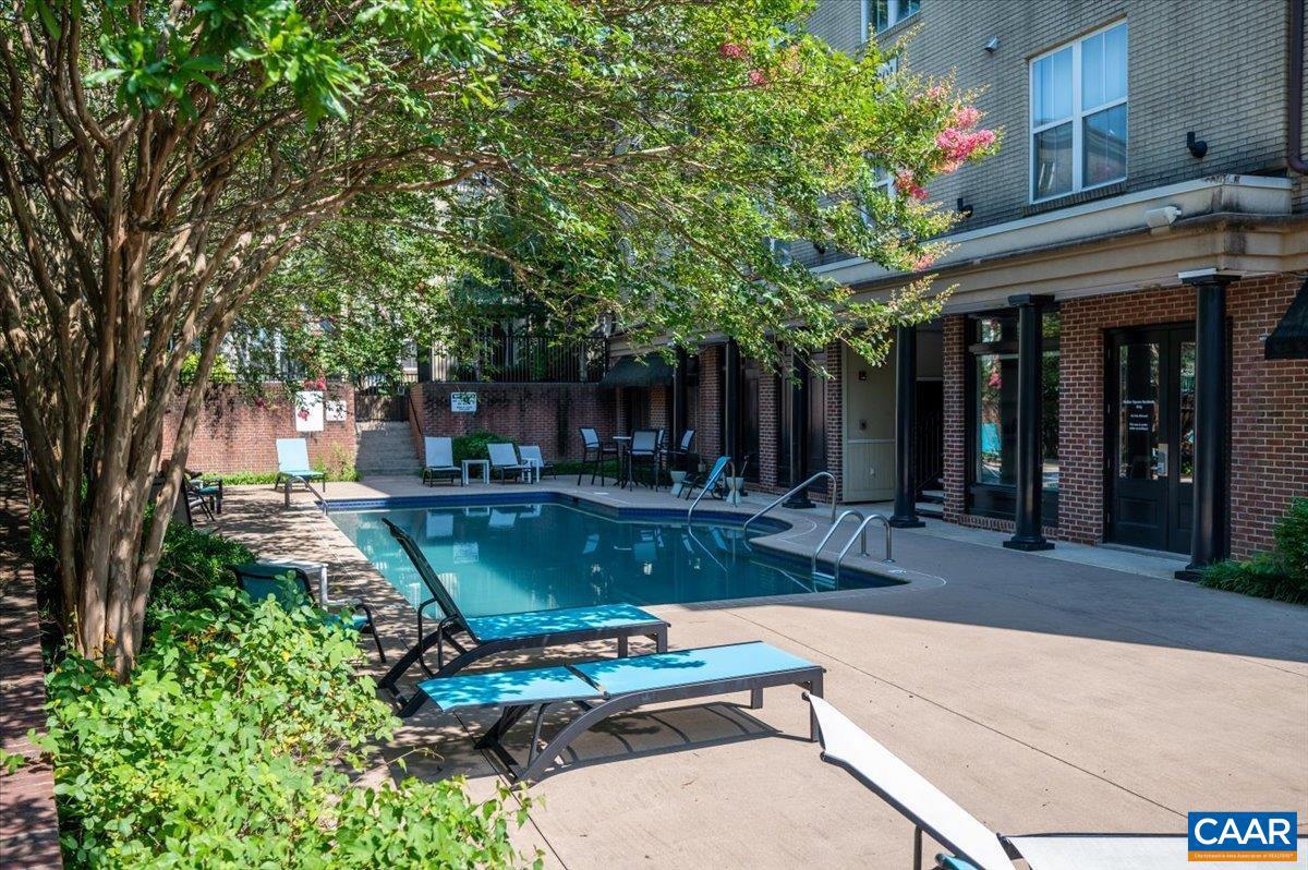 WALKER SQUARE CONDOS - Residential