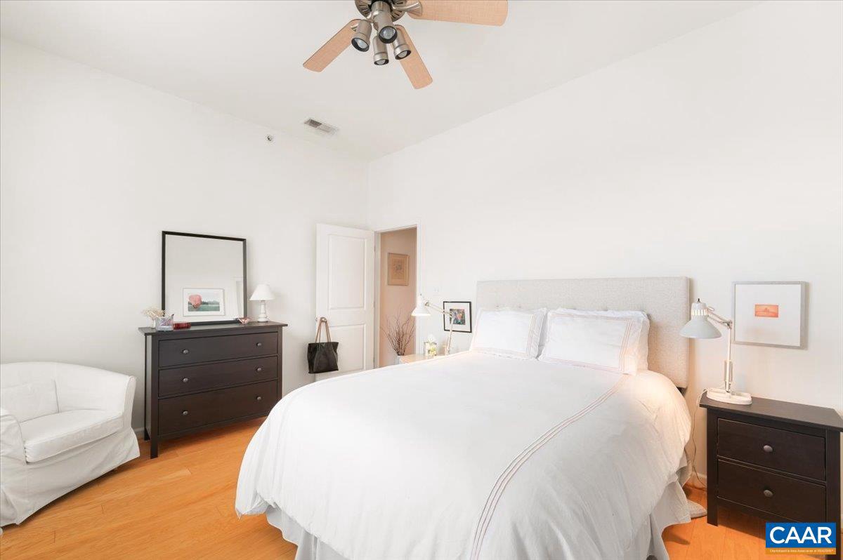 WALKER SQUARE CONDOS - Residential