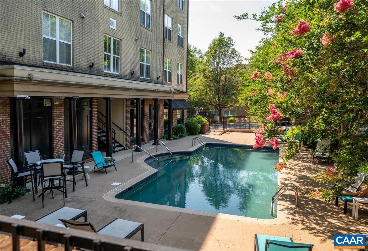 WALKER SQUARE CONDOS - Residential