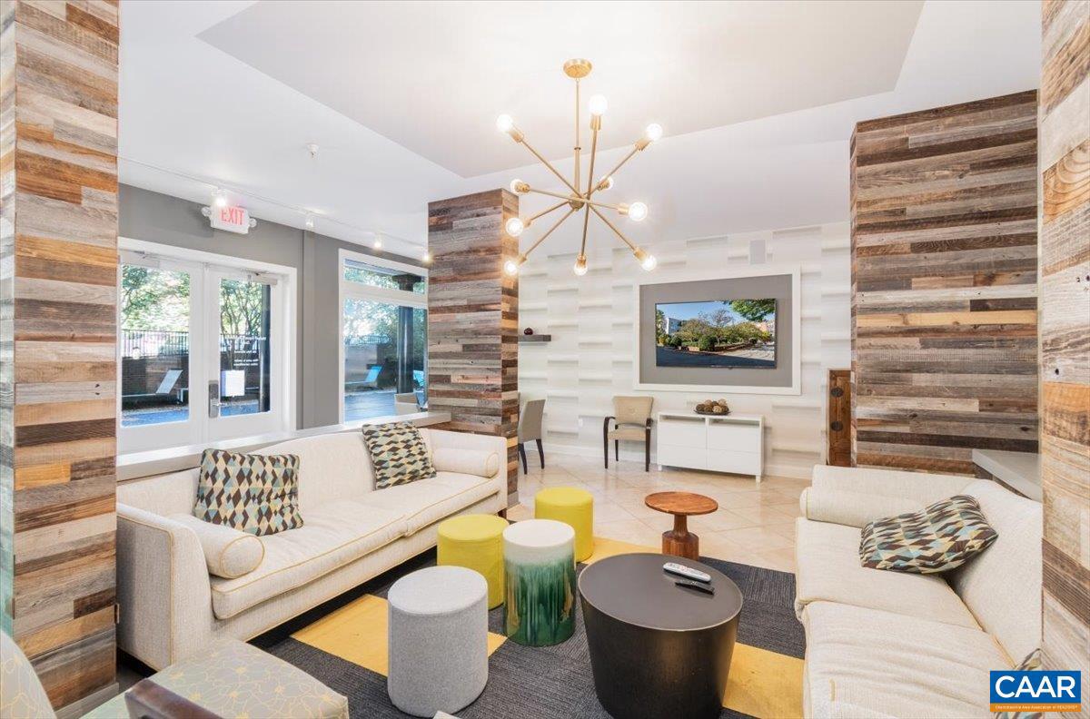 WALKER SQUARE CONDOS - Residential