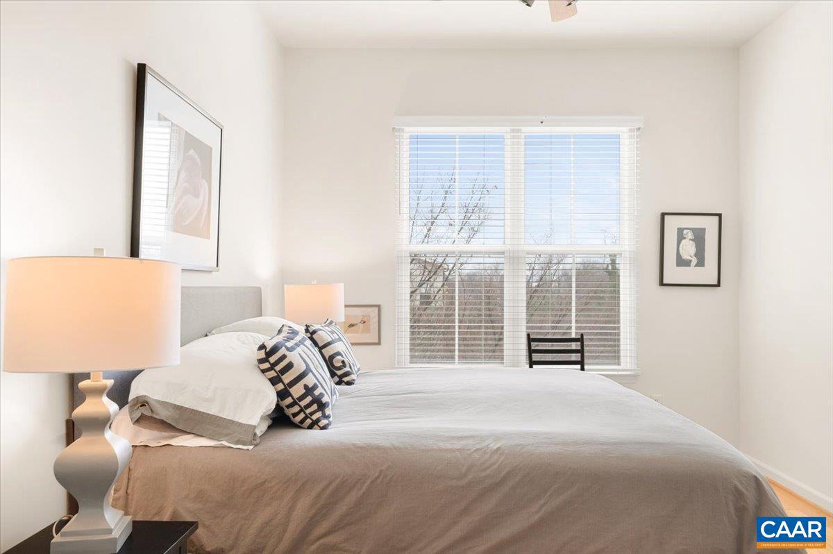 WALKER SQUARE CONDOS - Residential