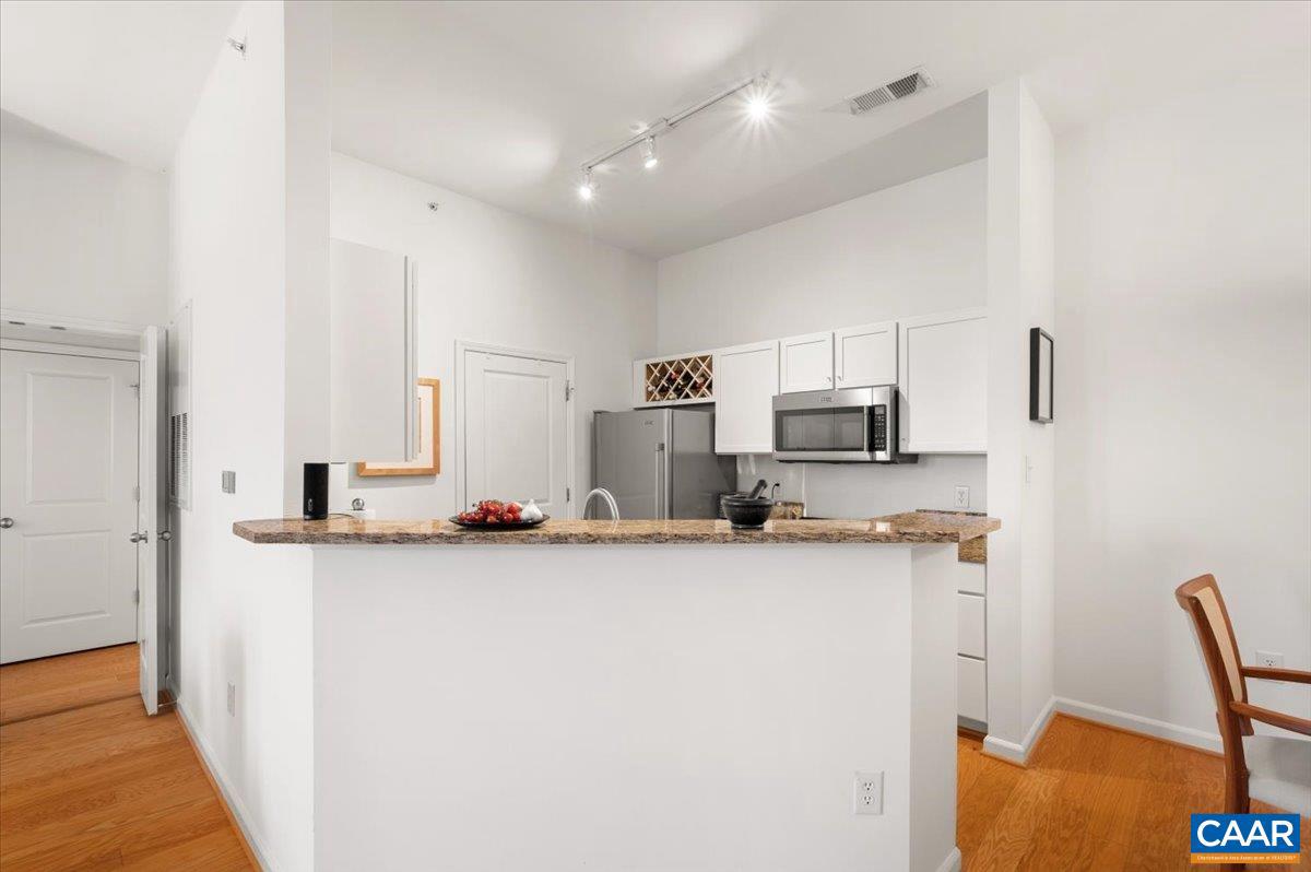 WALKER SQUARE CONDOS - Residential