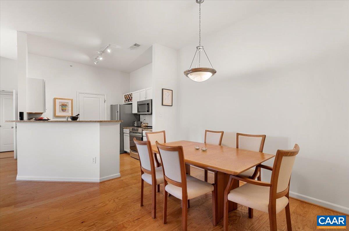 WALKER SQUARE CONDOS - Residential