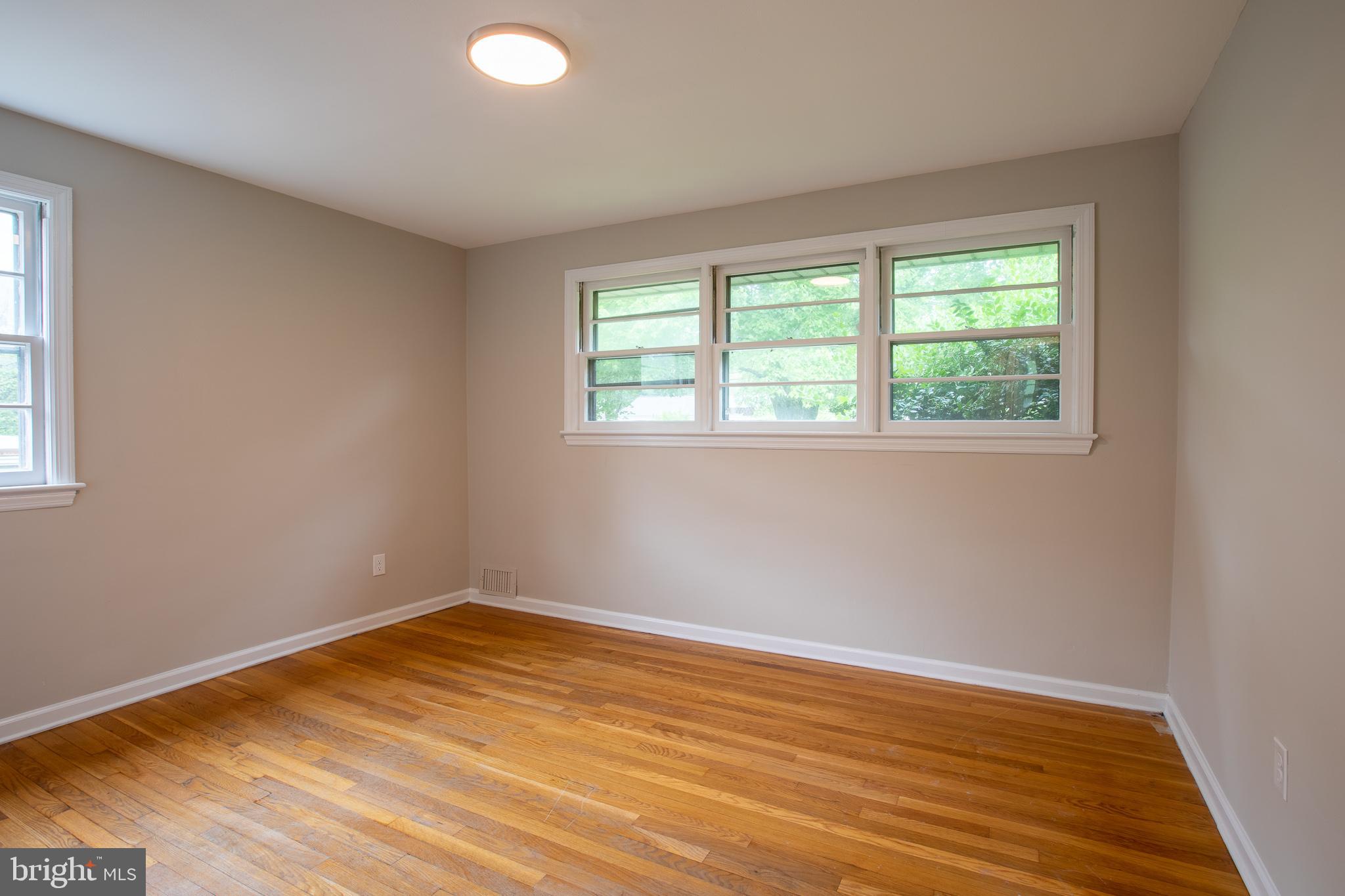 NEW CARROLLTON - Residential Lease