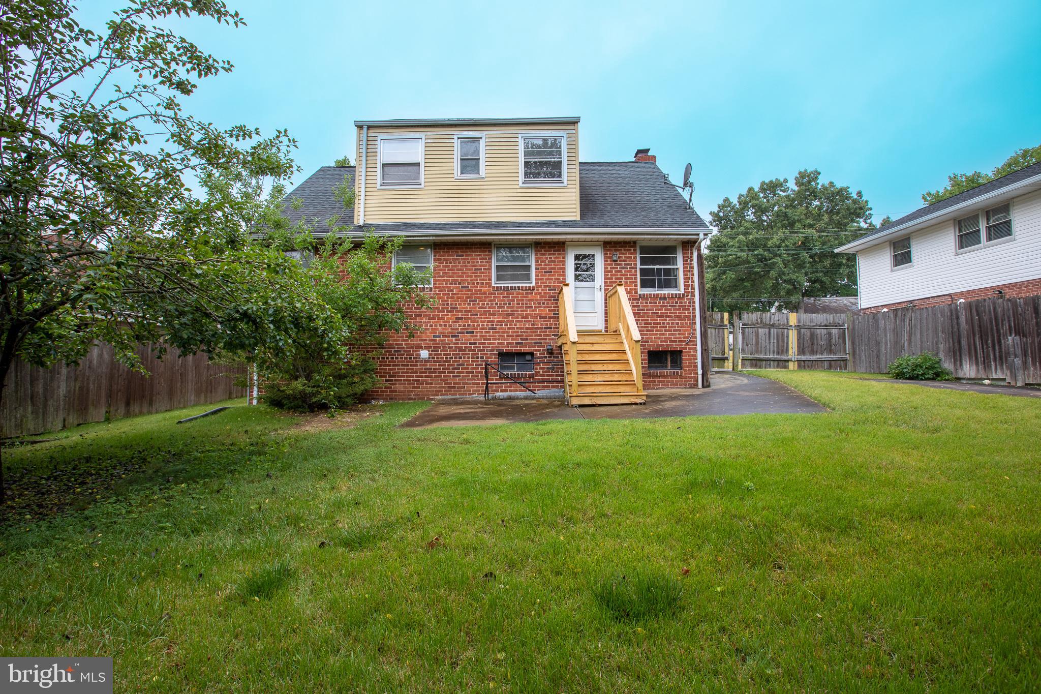 NEW CARROLLTON - Residential Lease