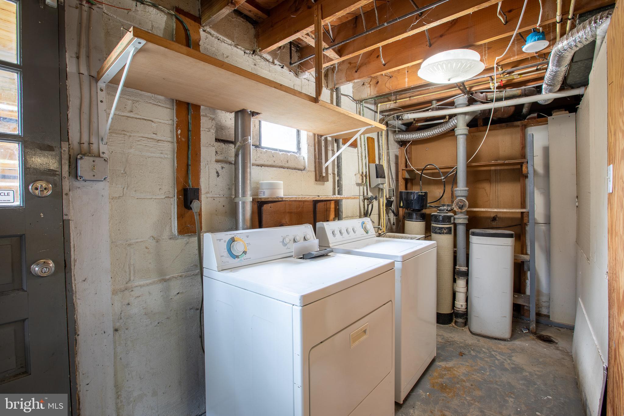 NEW CARROLLTON - Residential Lease