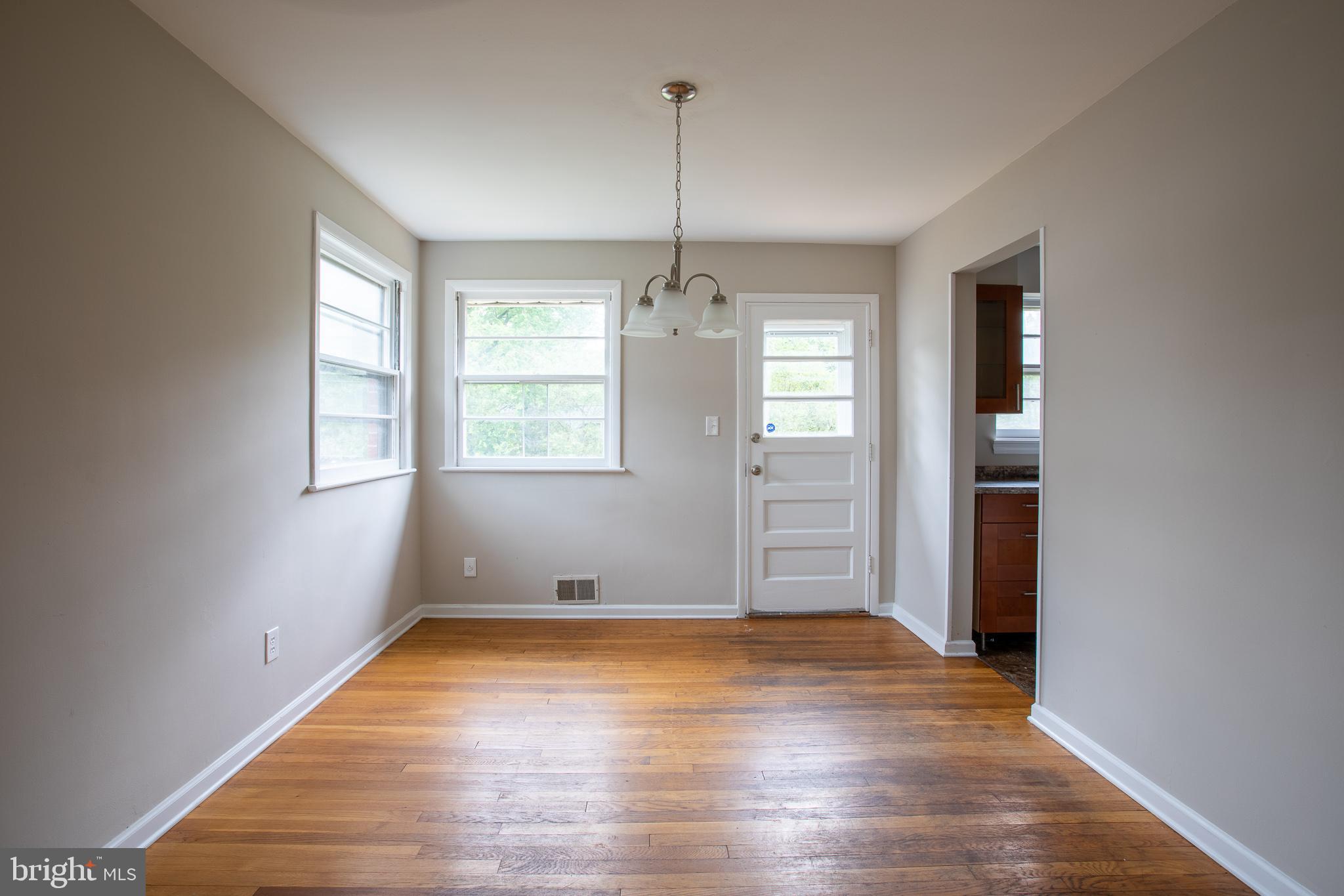 NEW CARROLLTON - Residential Lease