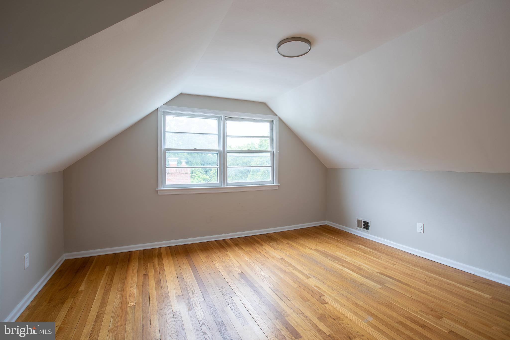 NEW CARROLLTON - Residential Lease