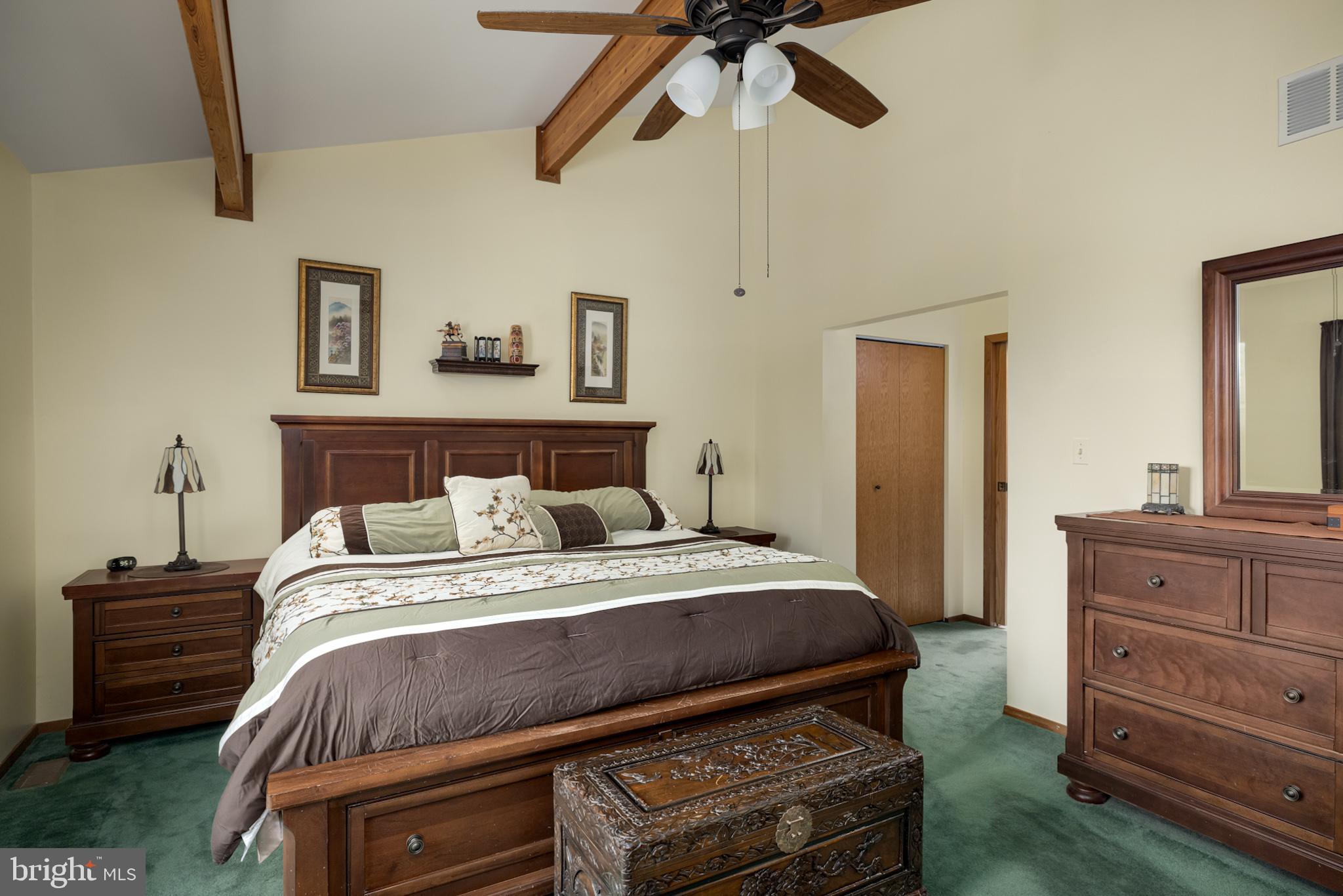 HIGH KNOB - Residential