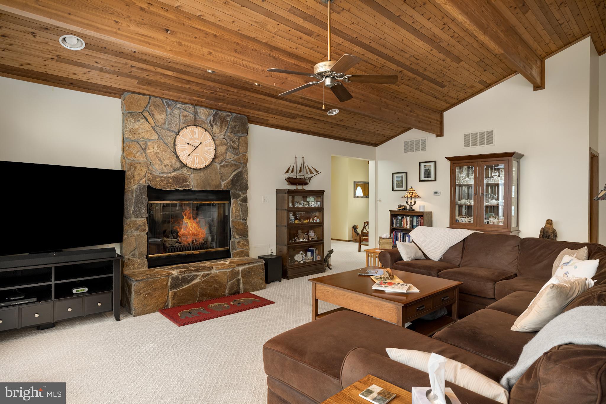 HIGH KNOB - Residential