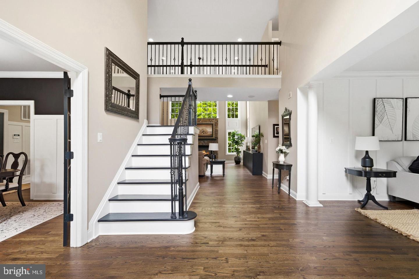 3820 LEAFCREST COURT