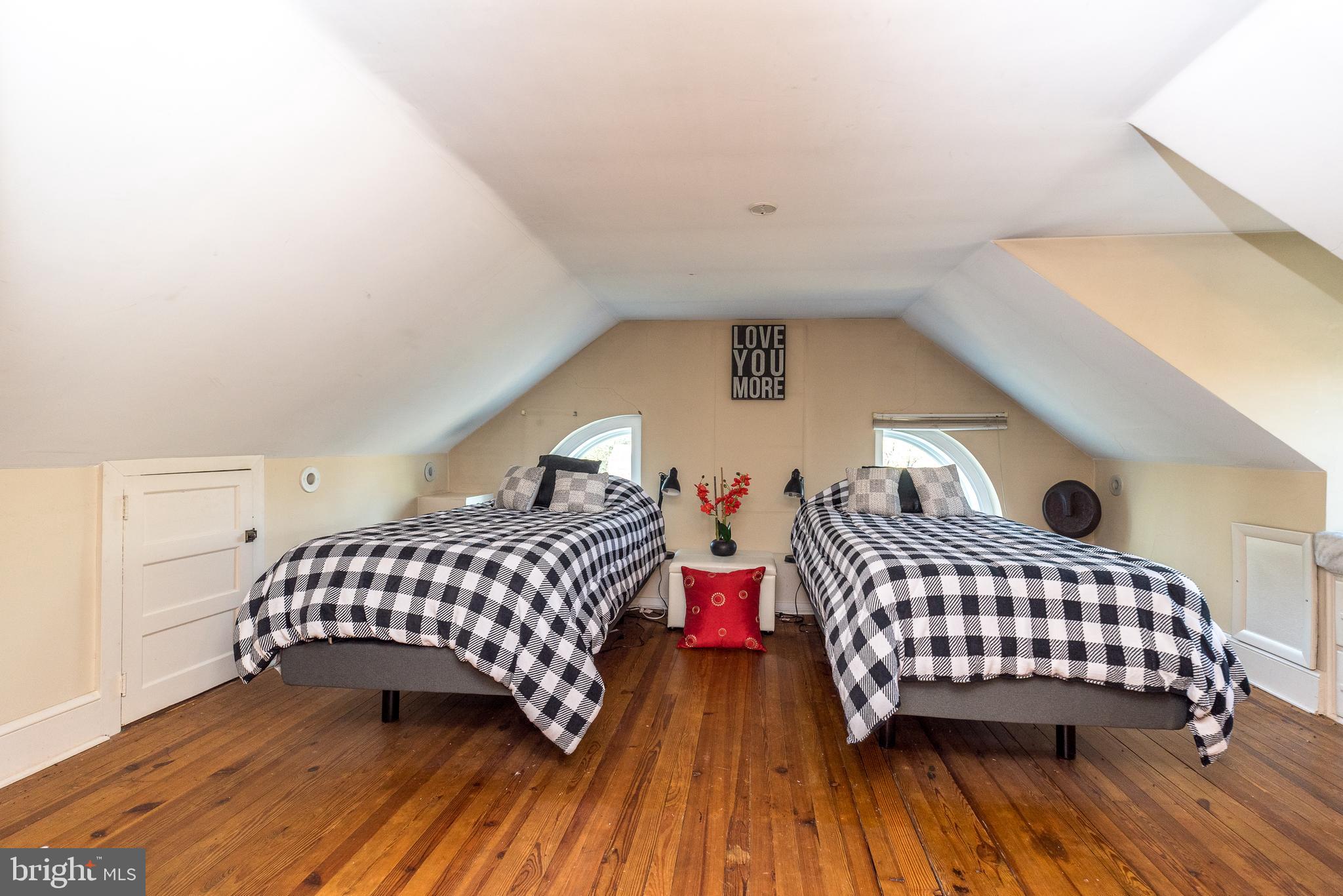 ROSEDALE - Residential