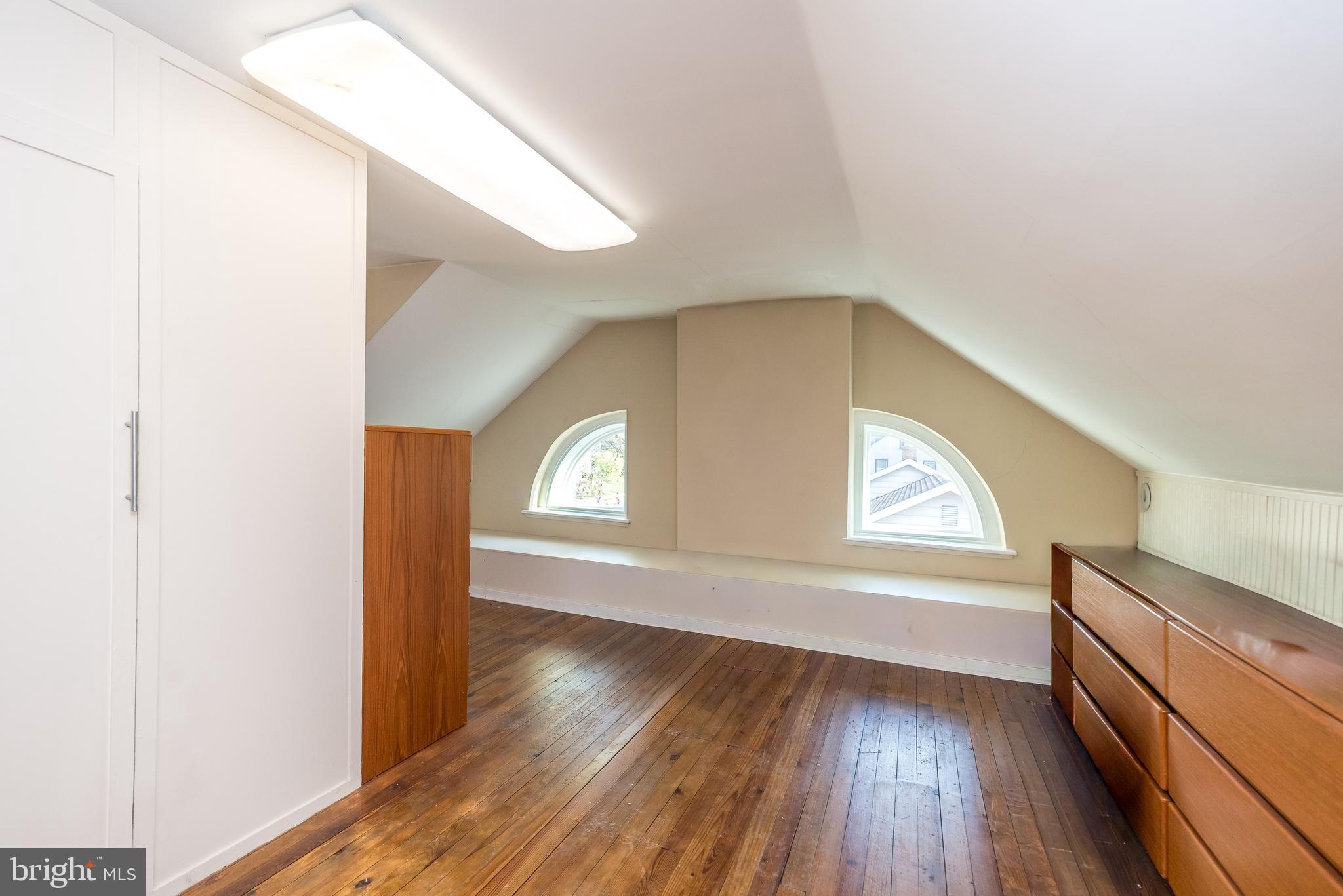 ROSEDALE - Residential