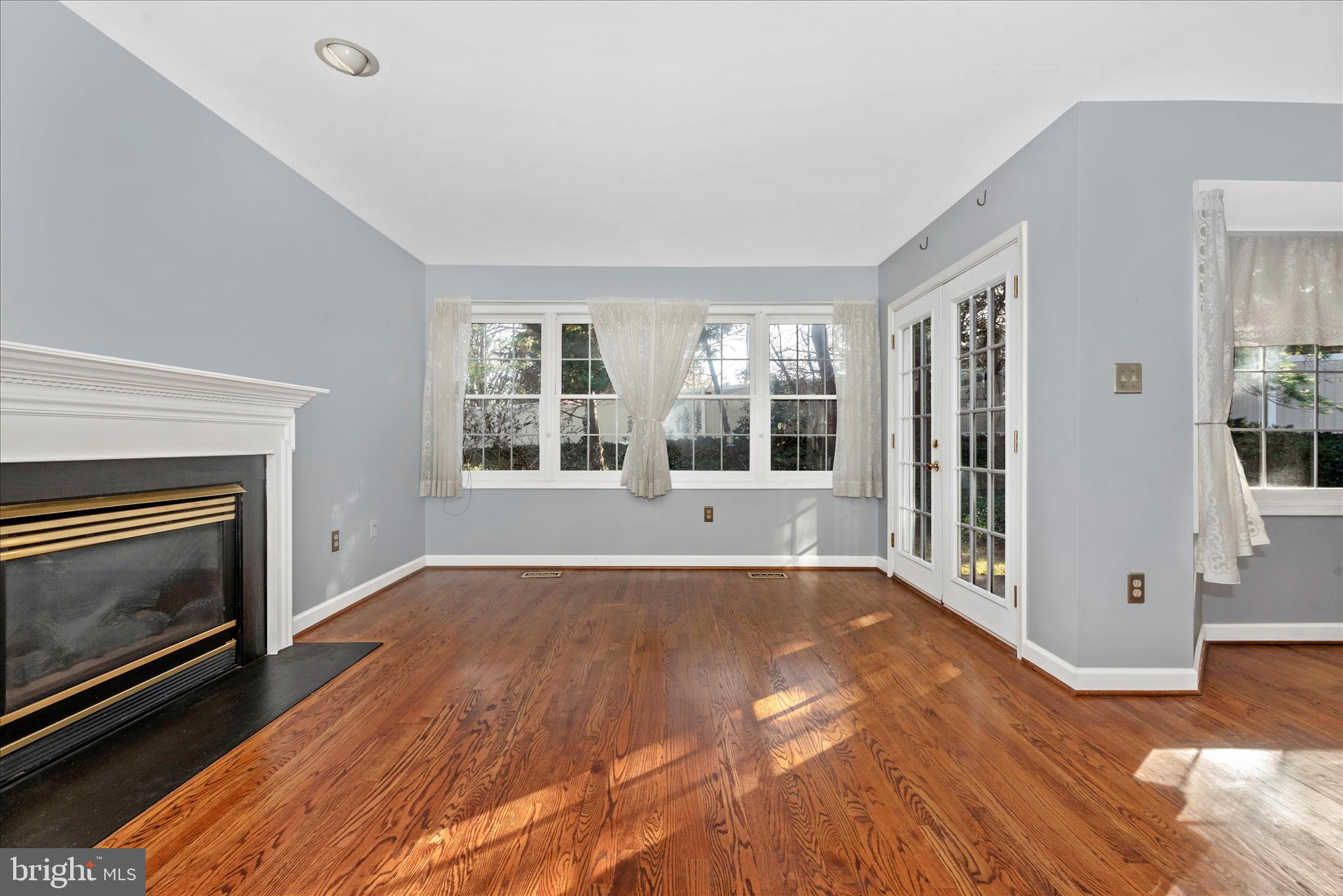 WORMANS MILL - Residential