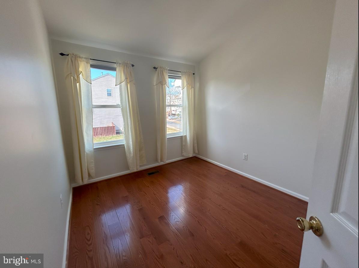 LEE OVERLOOK - Residential Lease