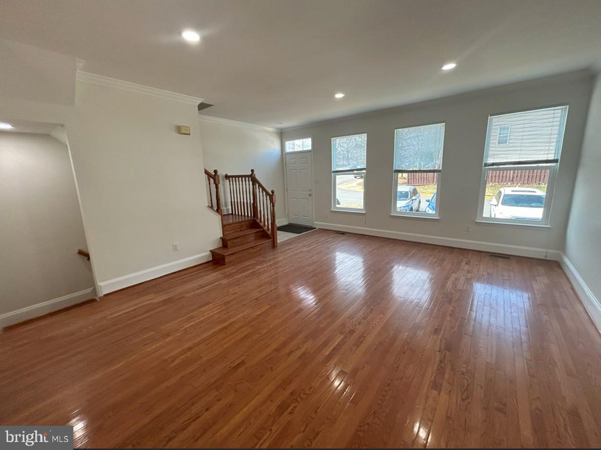 LEE OVERLOOK - Residential Lease