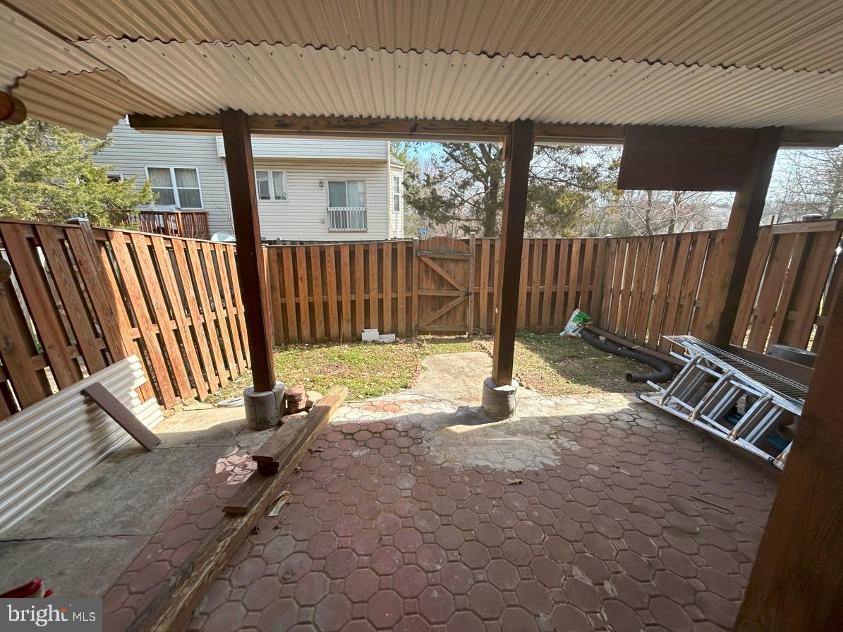 LEE OVERLOOK - Residential Lease