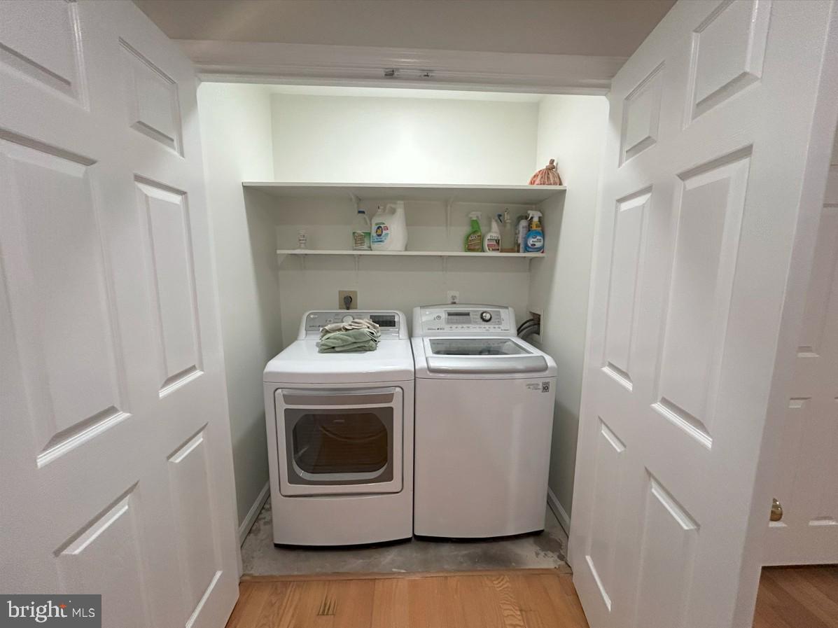 LEE OVERLOOK - Residential Lease