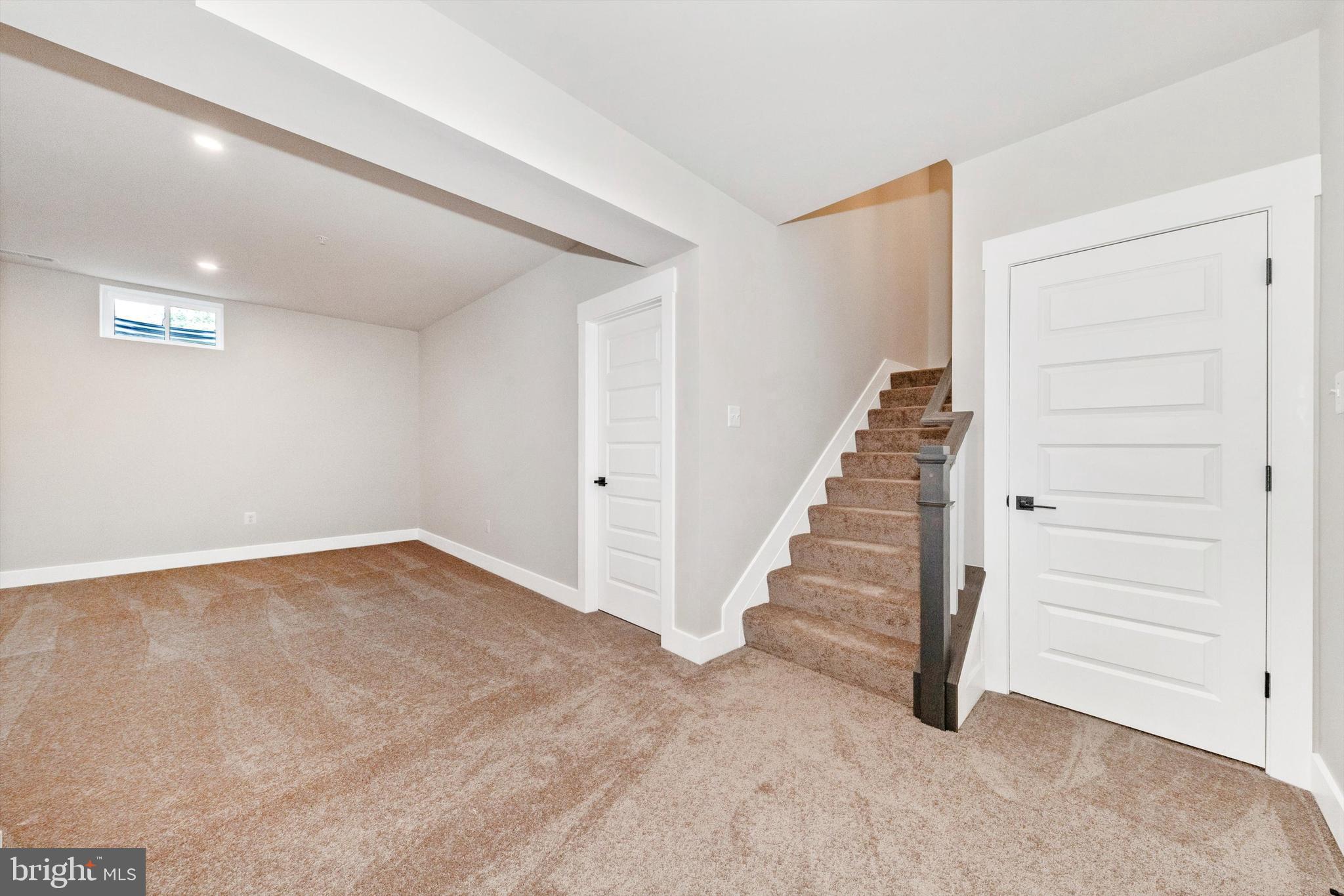 MEADOWRIDGE - Residential