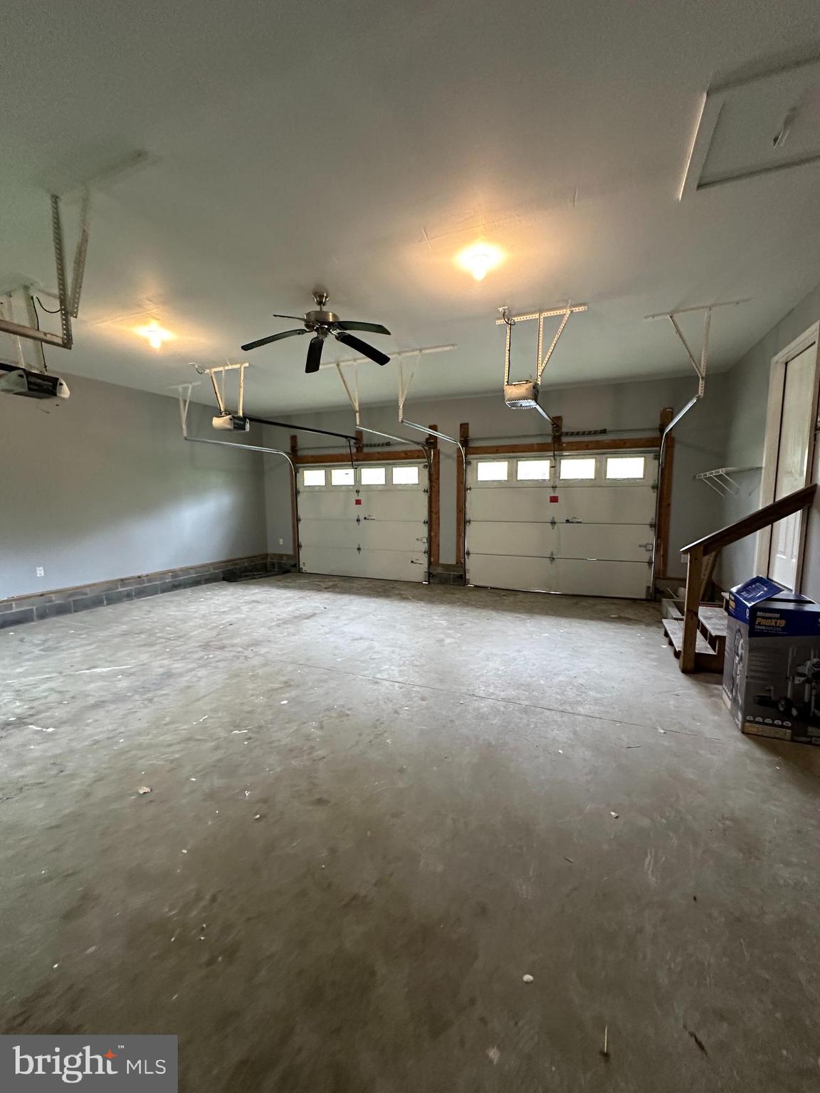 ABINGDON ESTATES - Residential Lease