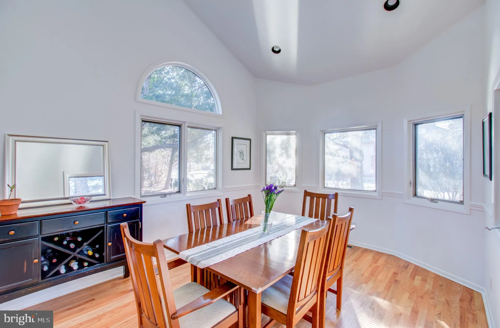 Princeton, New Jersey 08540, United States, 2 Bedrooms Bedrooms, ,3 BathroomsBathrooms,Residential,Active,138269