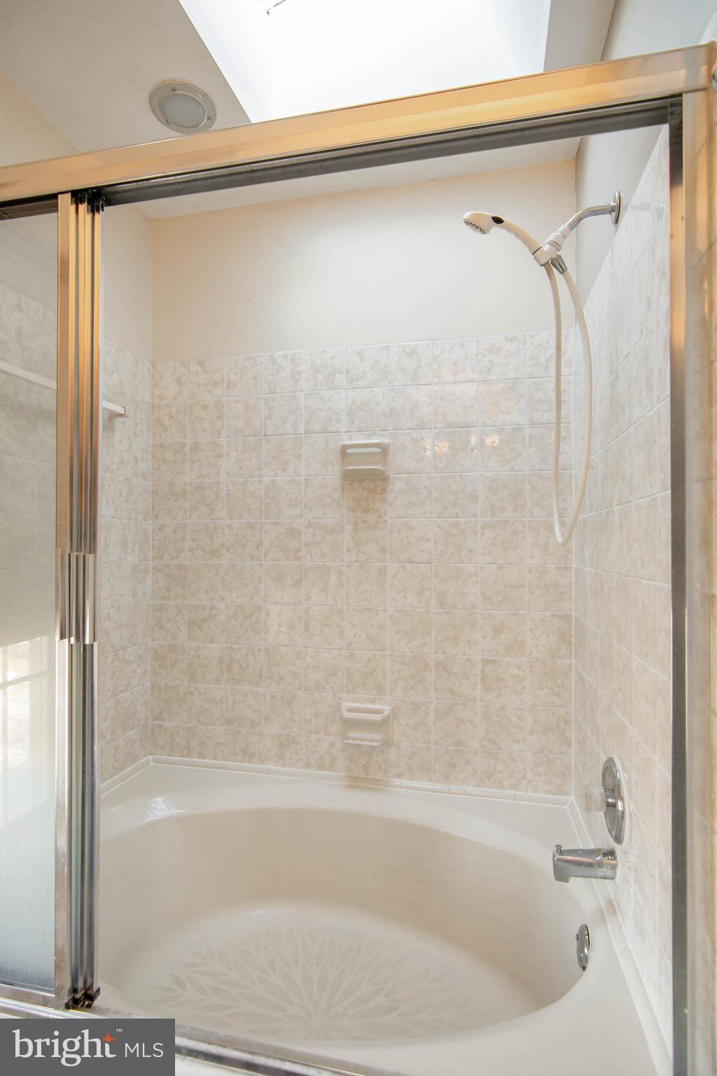 MONTPELIER - Residential