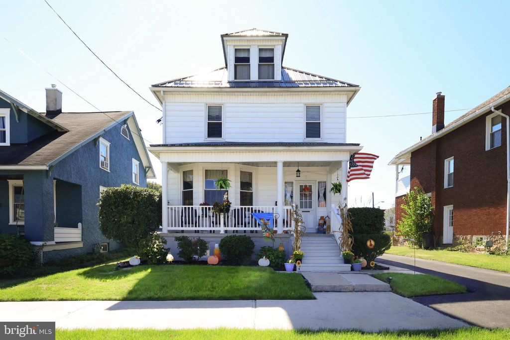 Photo of 525 W 16th Street, TYRONE, PA 16686 (MLS # PABR2015804)
