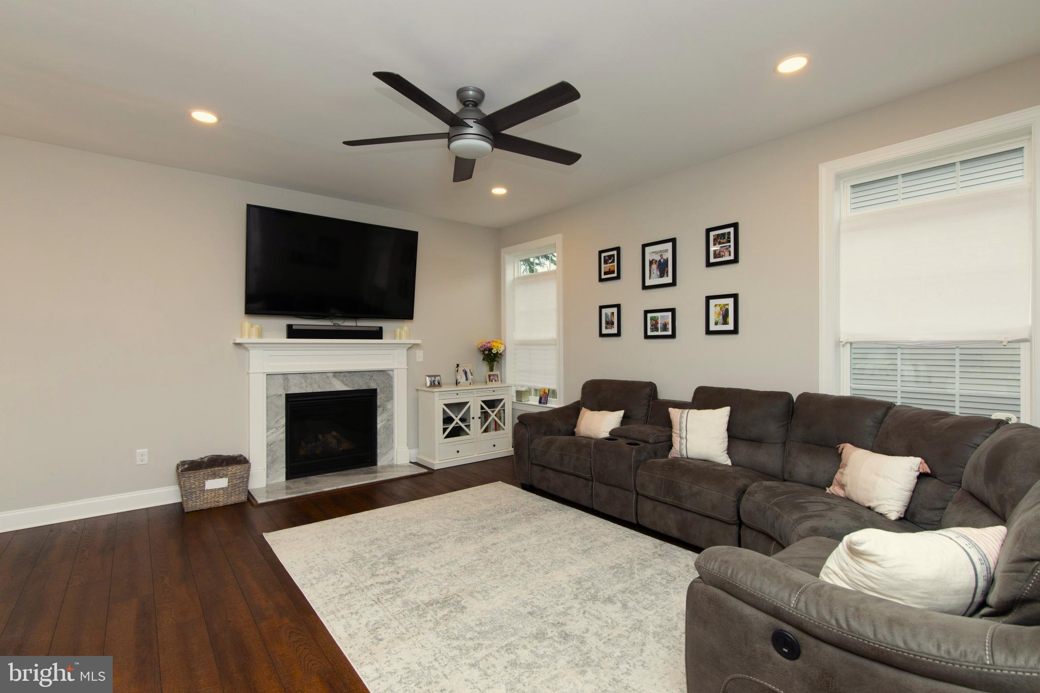 3 HARDING AVE