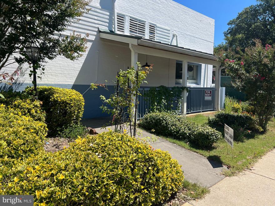 Unit for lease is 155 centerway.....The legal address is 151 Centerway....This is a lower level space that can be retail, office, storage, etc...The owner operates out of unit 155B as a barber shop.  Please call lister to set up all showings.  Looking for a two year lease with a deposit and first and last months due at signing of the lease.  Renter will need to cover water and electrical as well as the rent.  The parking spaces are part of the pubic parking for the other buildings around.  Call with questions