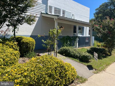 151 CENTERWAY B GREENBELT MD 20770