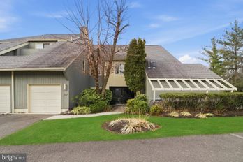 Condominium at 938 CHANTICLEER DRIVE