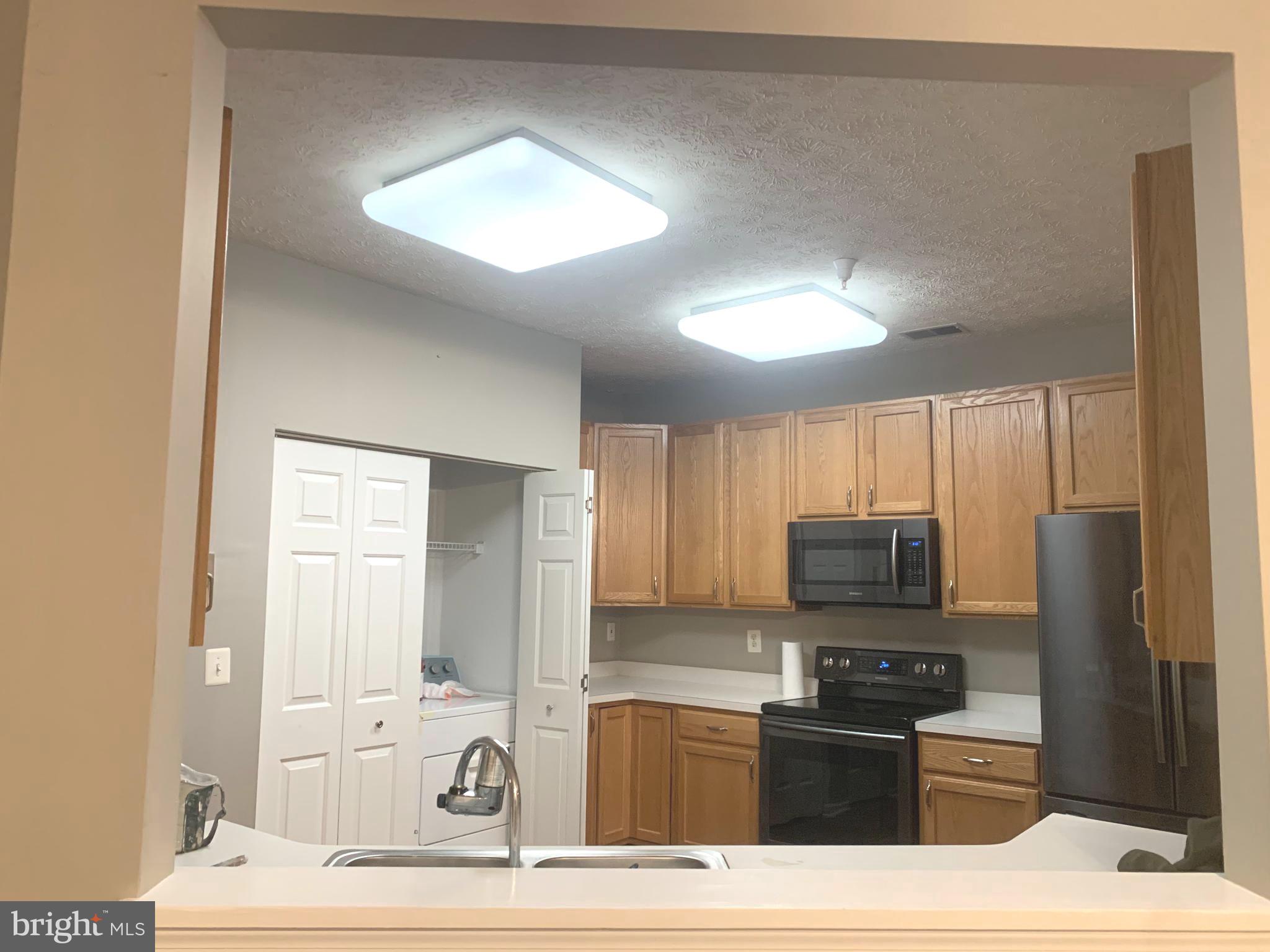 LOHR'S ORCHARD - Residential Lease