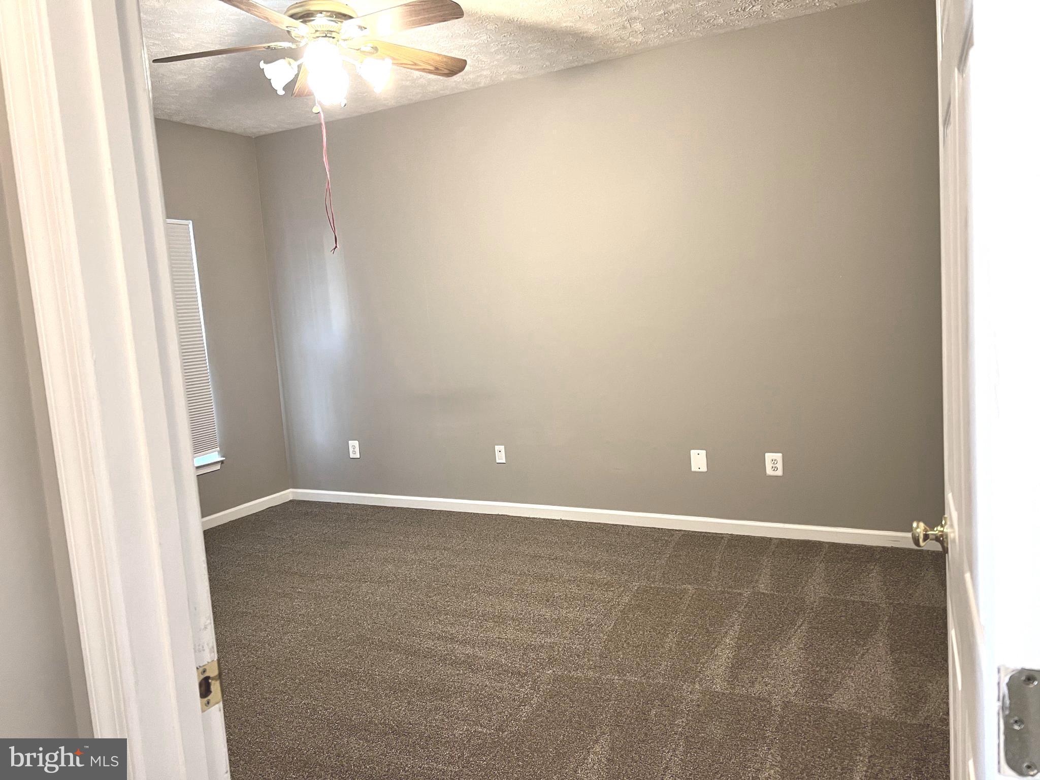 LOHR'S ORCHARD - Residential Lease