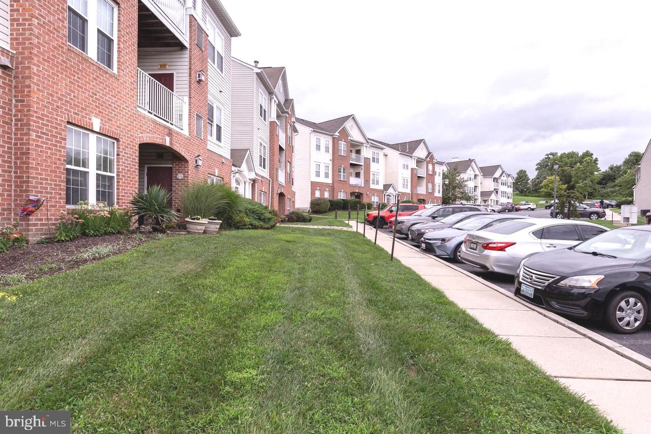 LOHR'S ORCHARD - Residential Lease