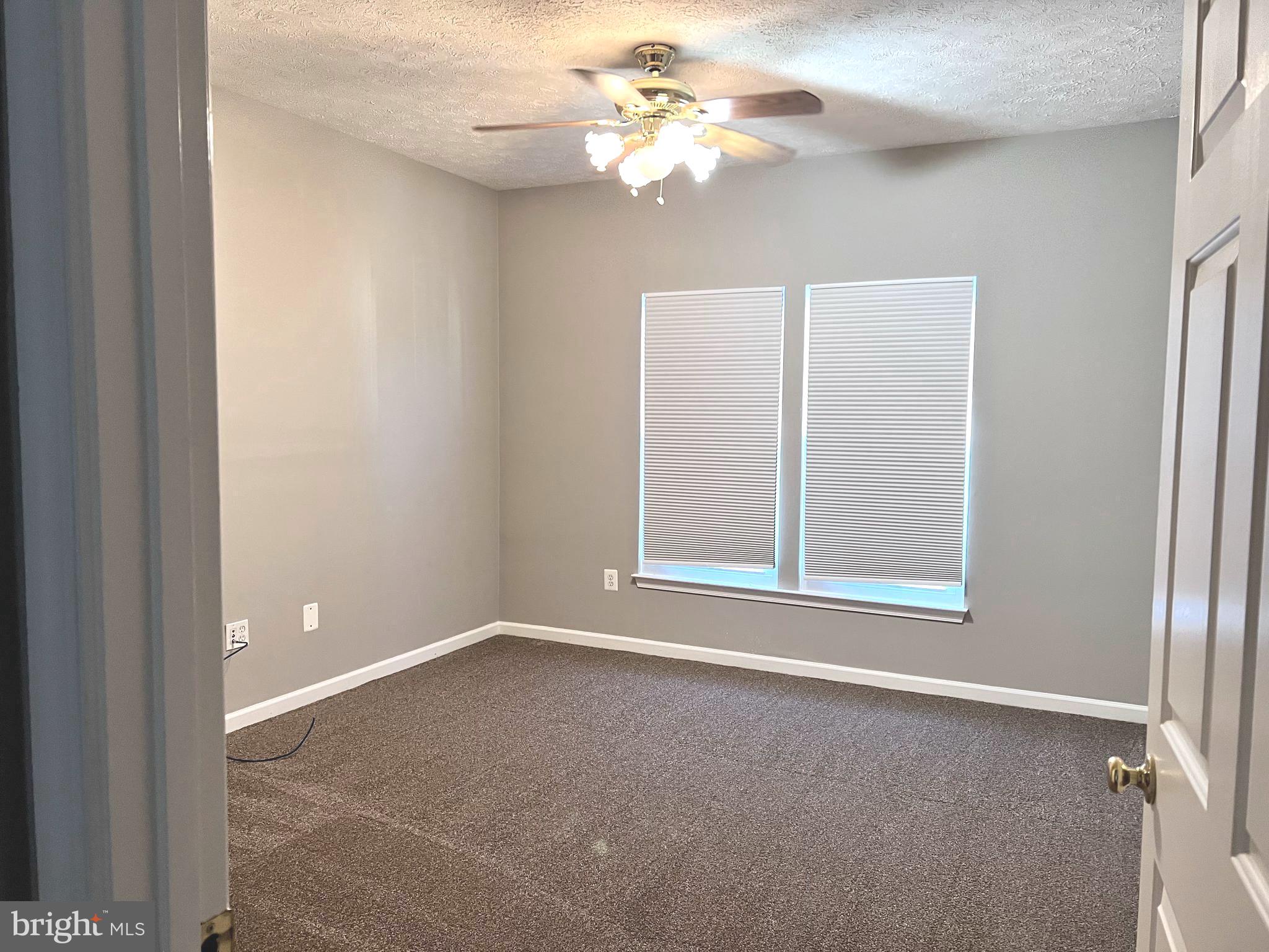 LOHR'S ORCHARD - Residential Lease