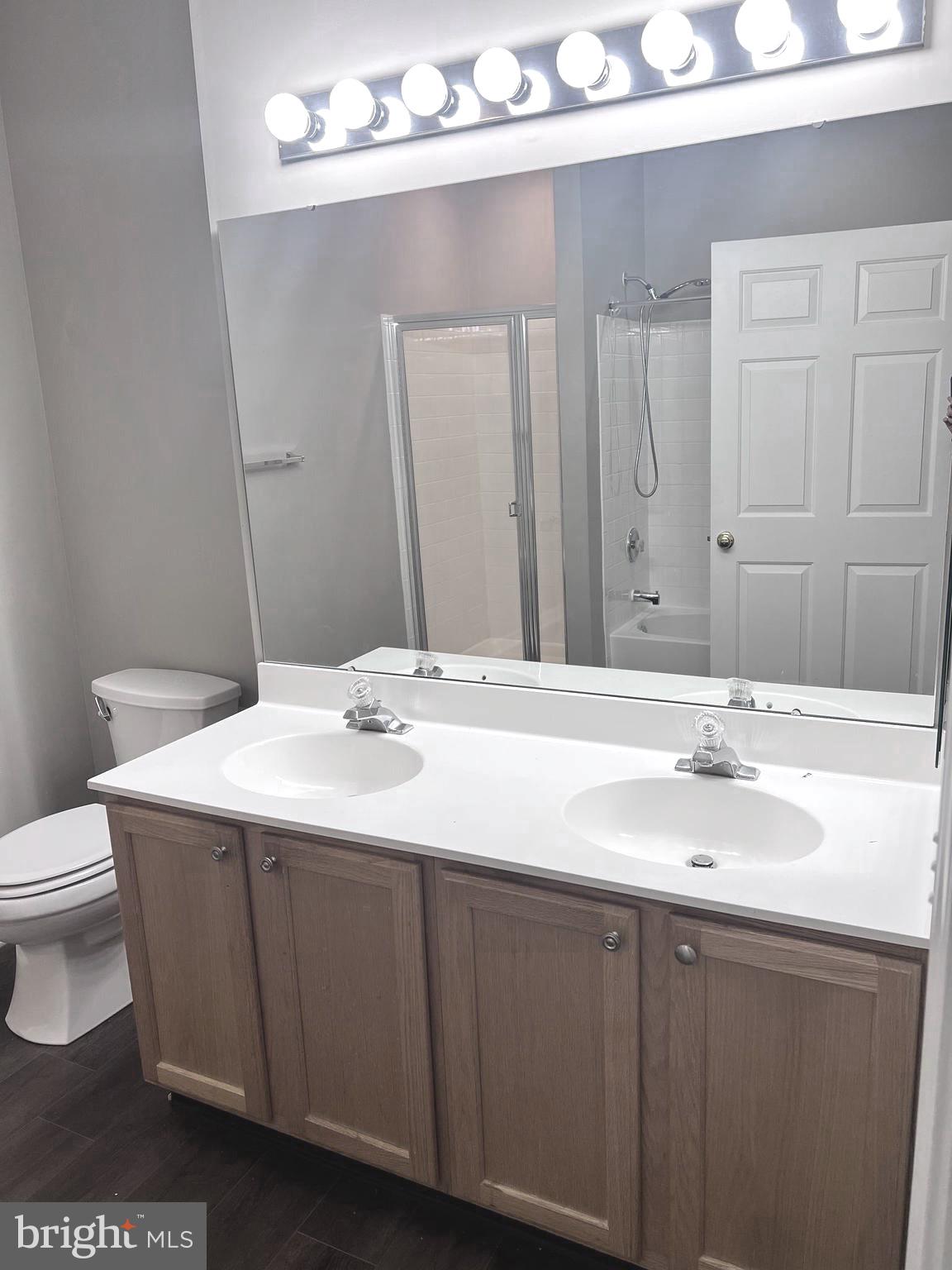 LOHR'S ORCHARD - Residential Lease