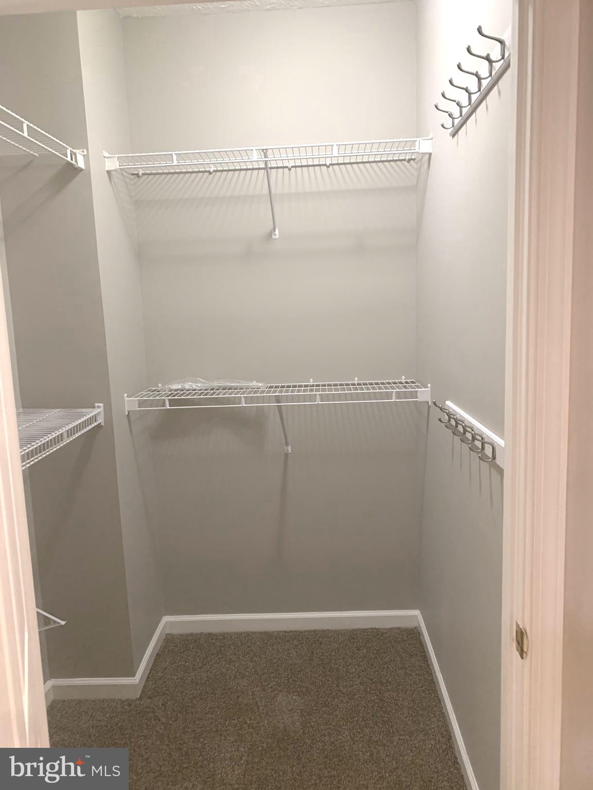 LOHR'S ORCHARD - Residential Lease