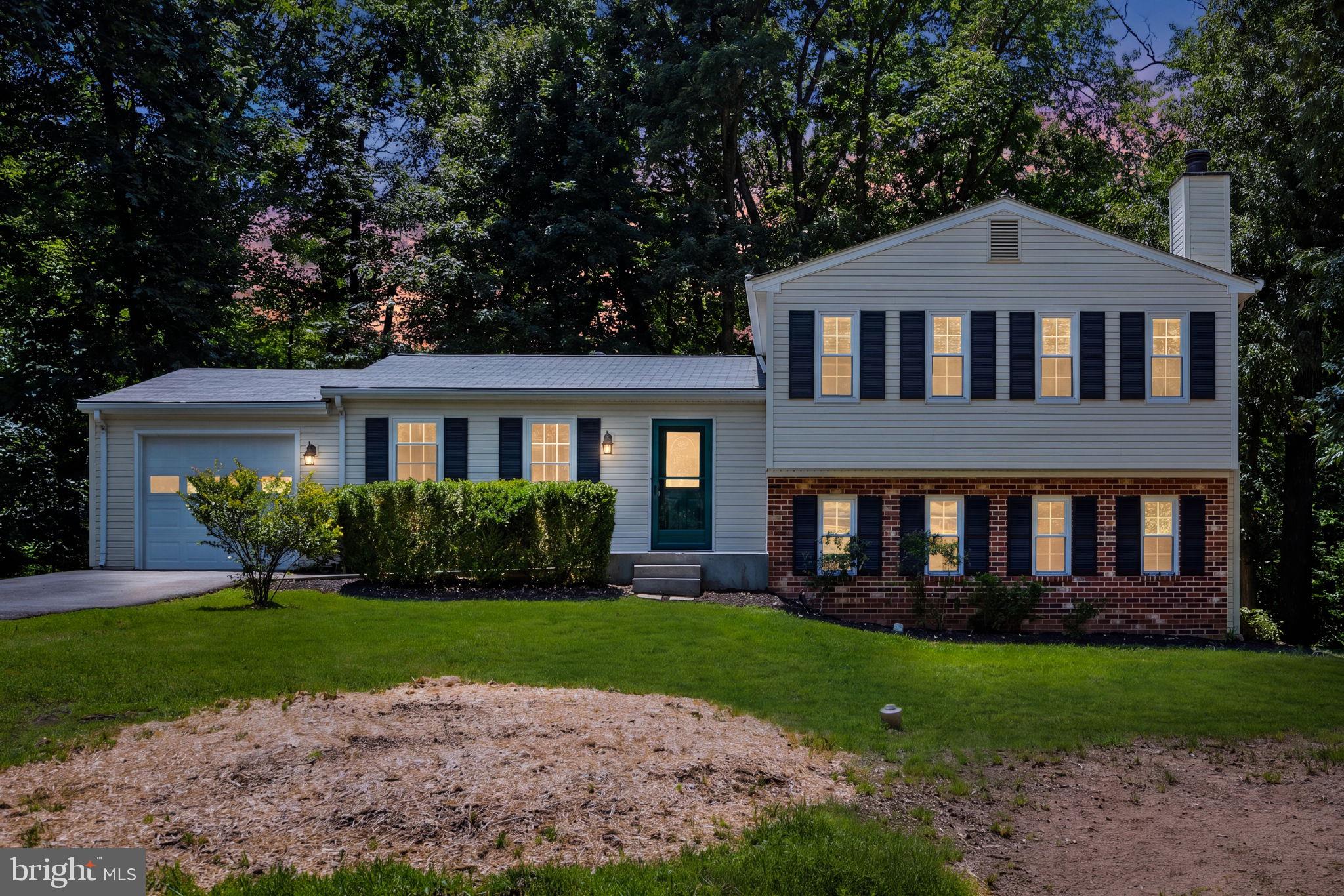 2422 IVYWOOD ROAD