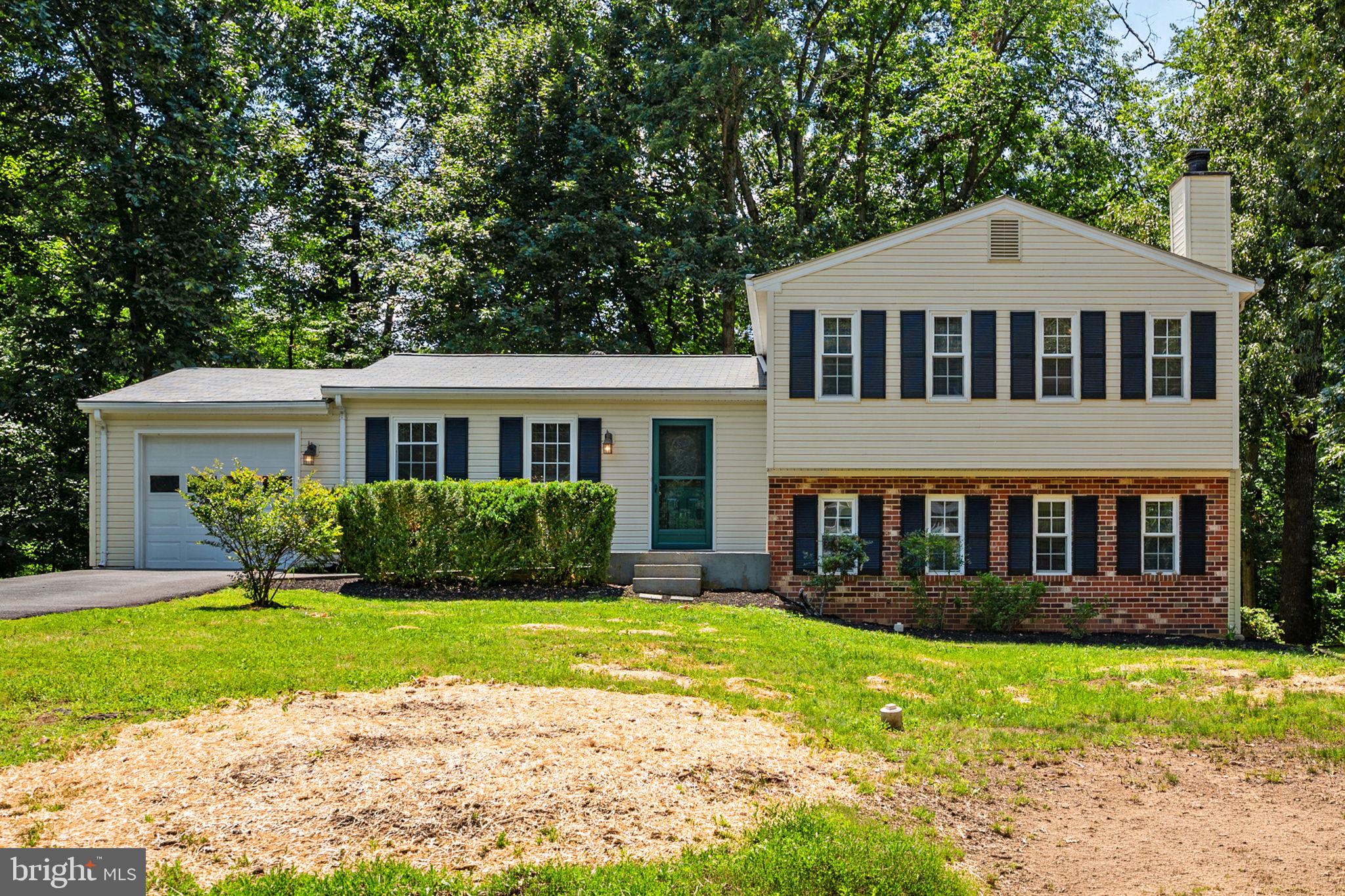 2422 IVYWOOD ROAD
