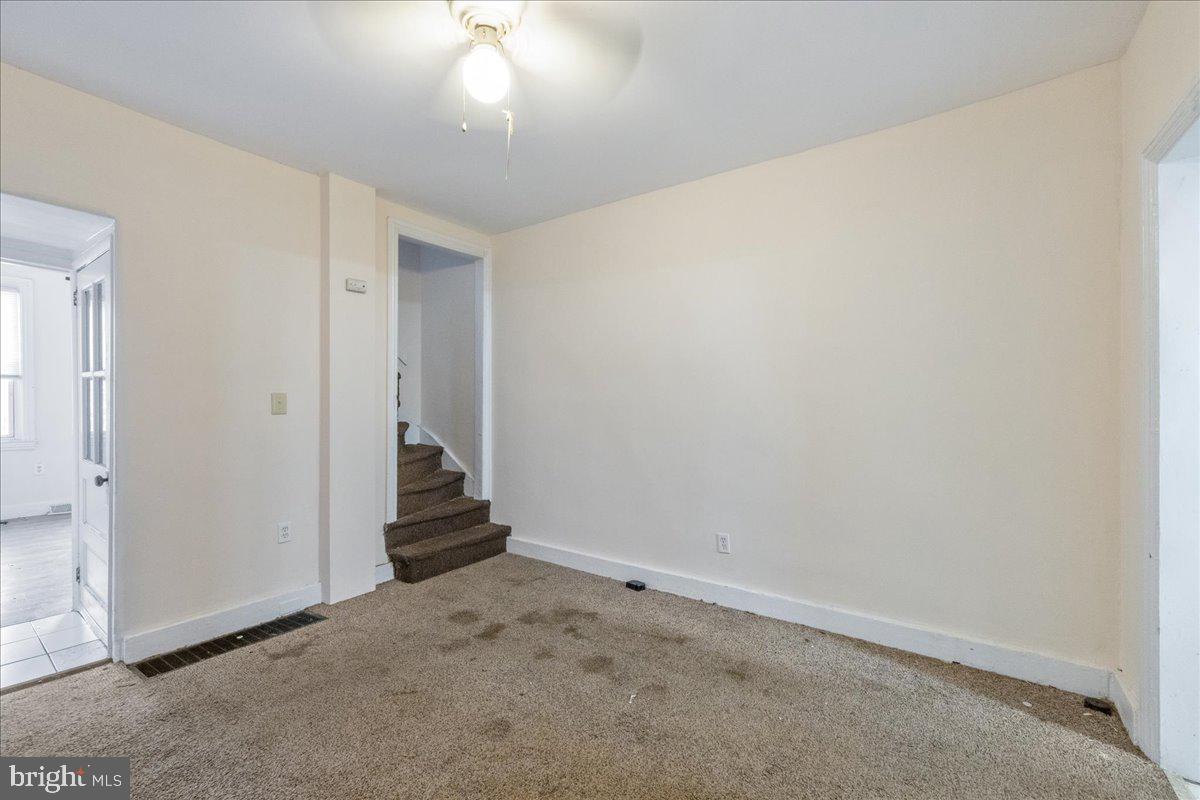 1032 FERRY STREET