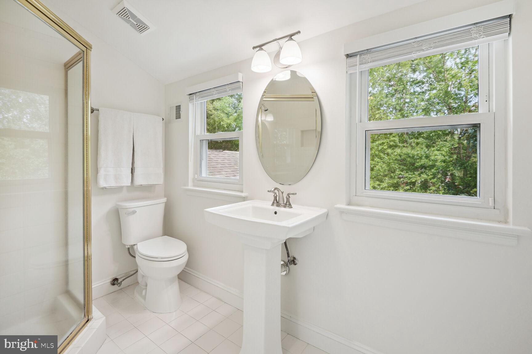 GLEN VISTA - Residential