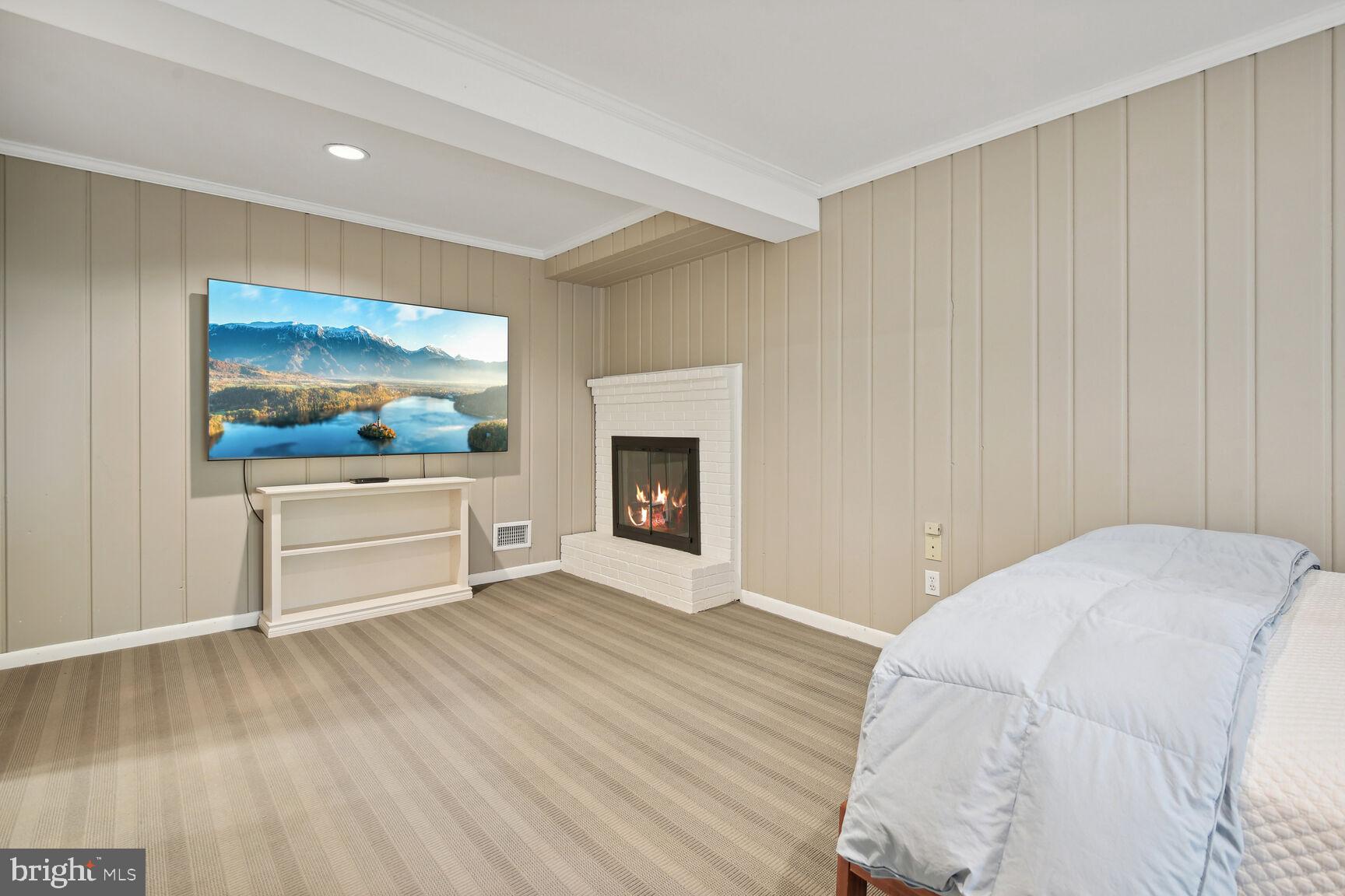 GLEN VISTA - Residential