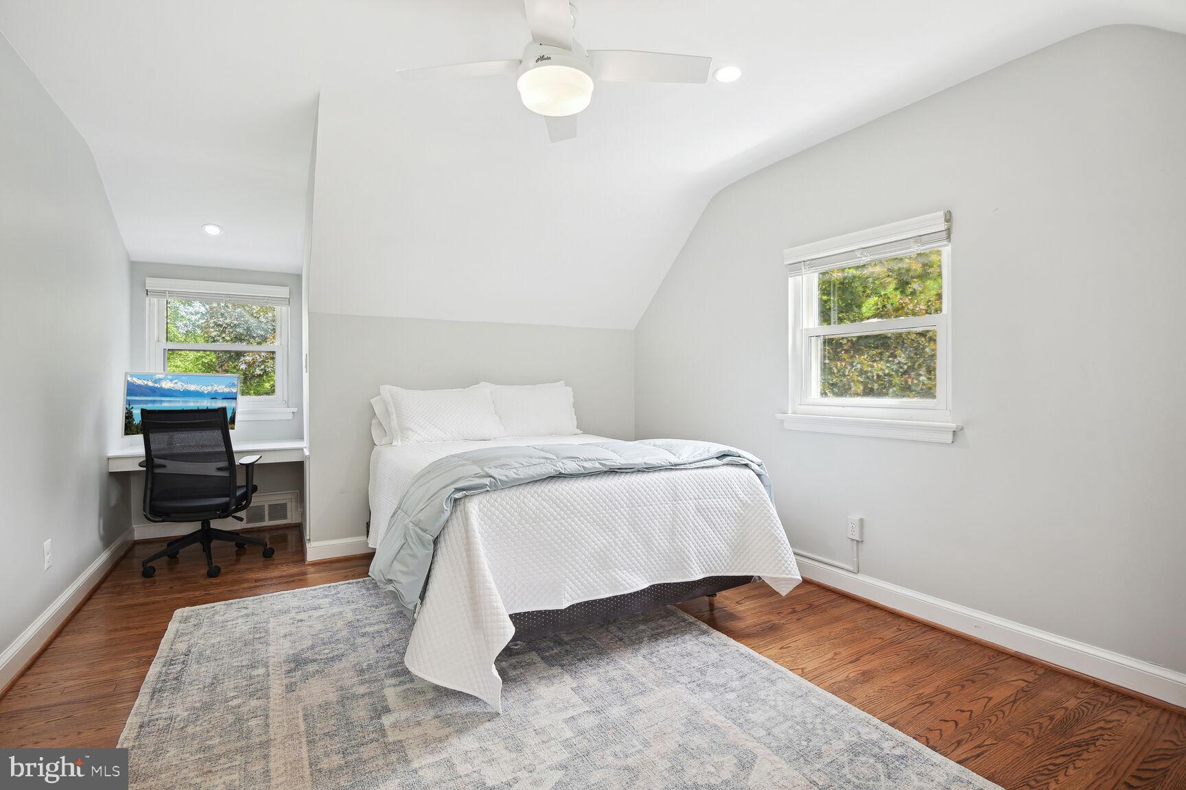 GLEN VISTA - Residential