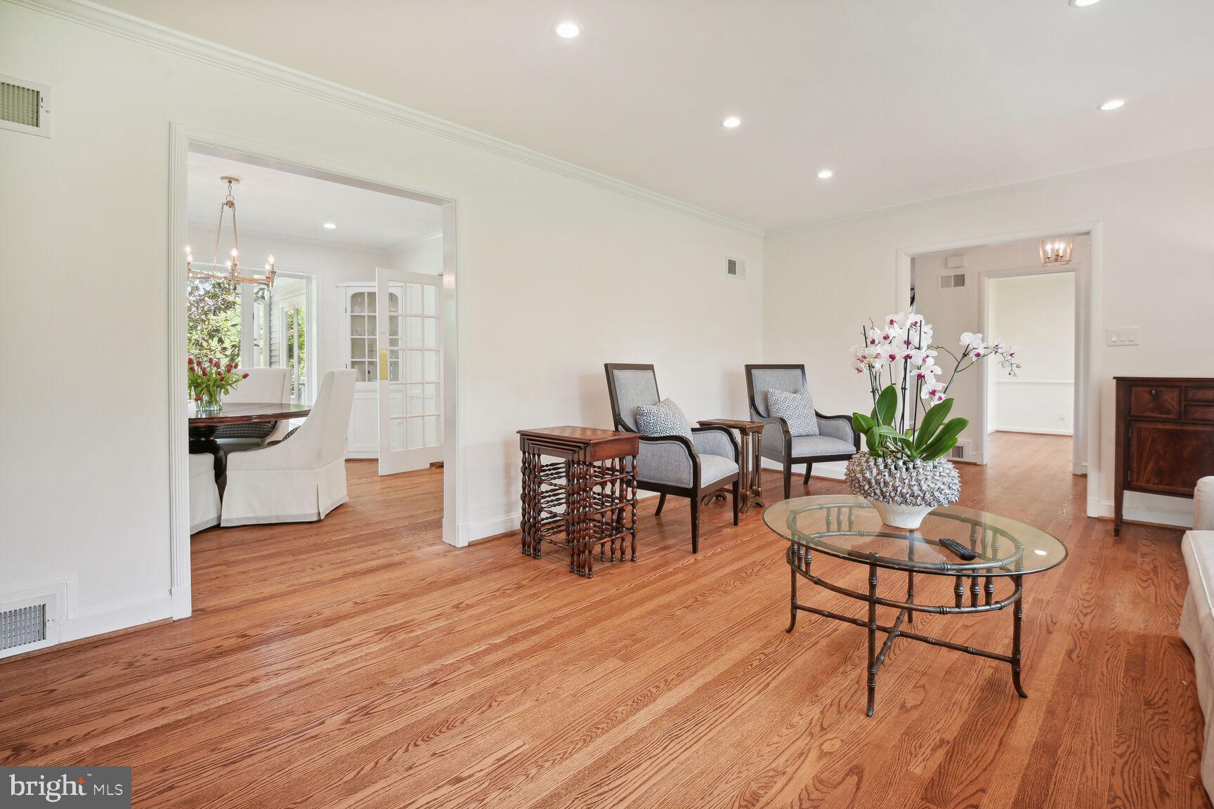 GLEN VISTA - Residential