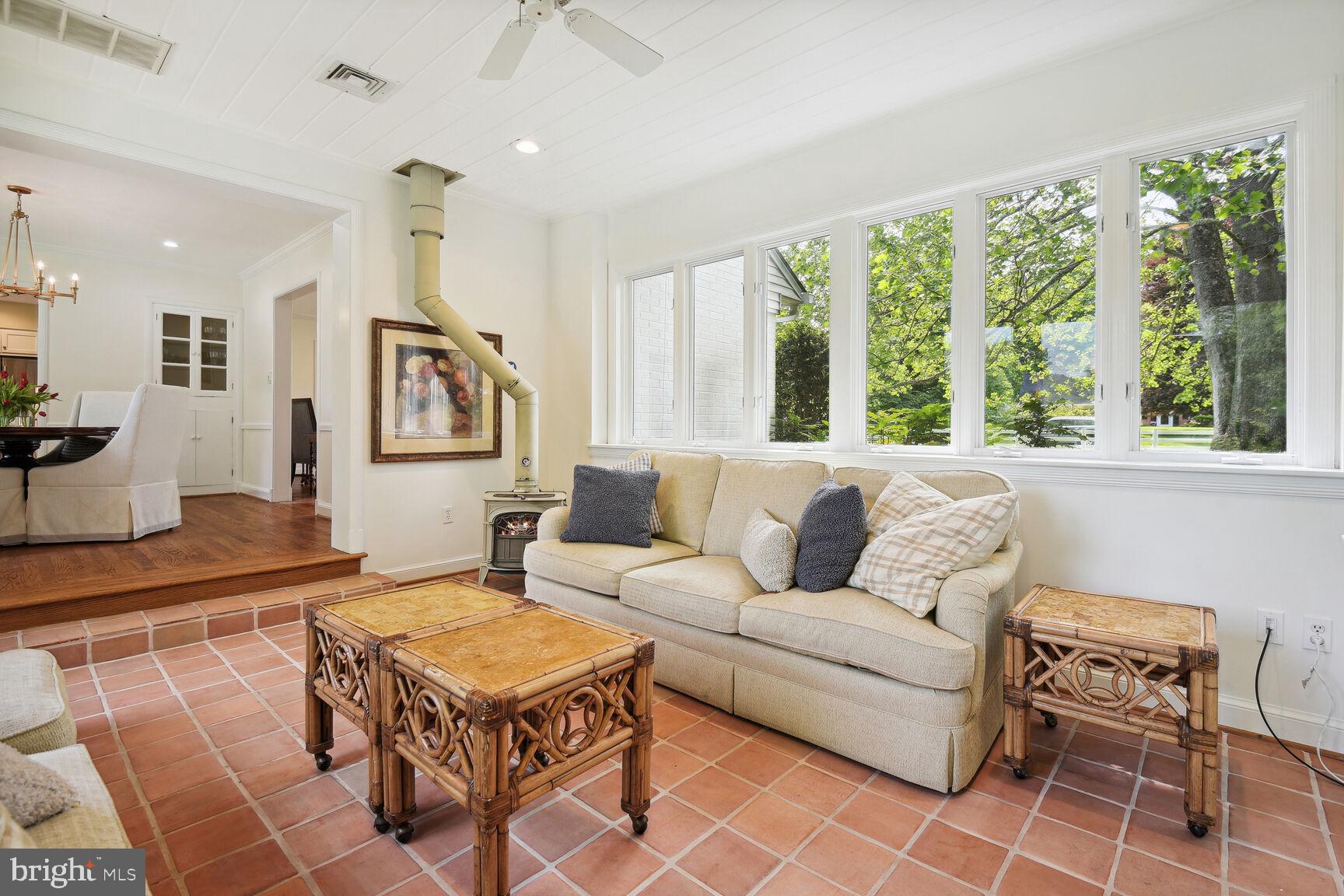 GLEN VISTA - Residential