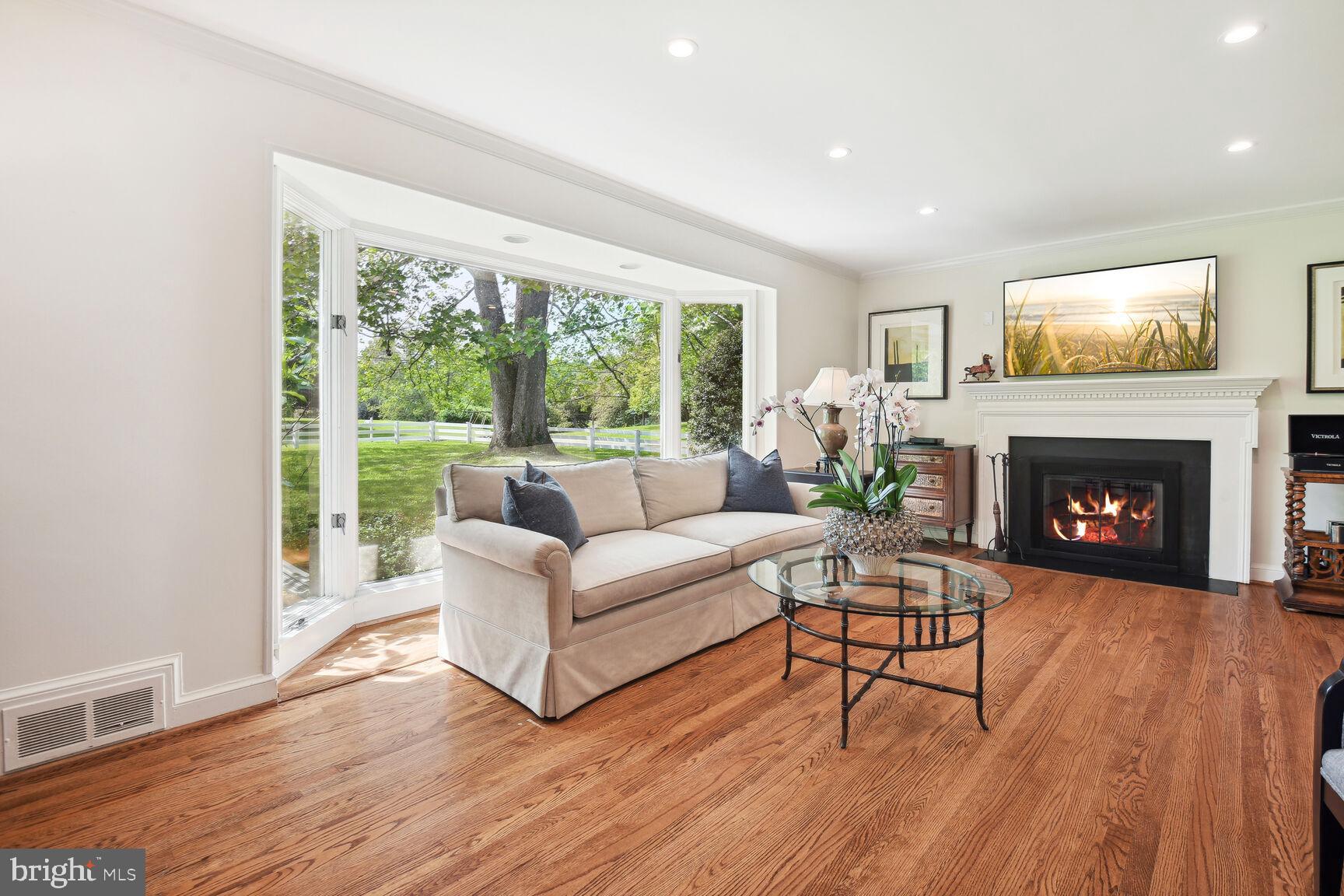 GLEN VISTA - Residential