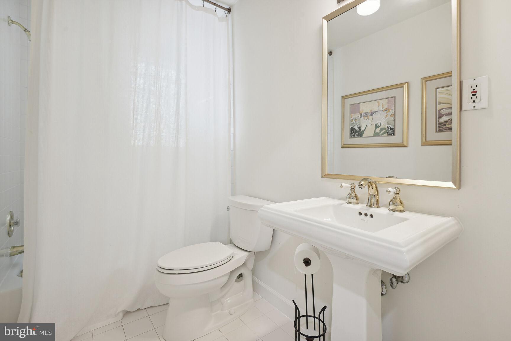 GLEN VISTA - Residential