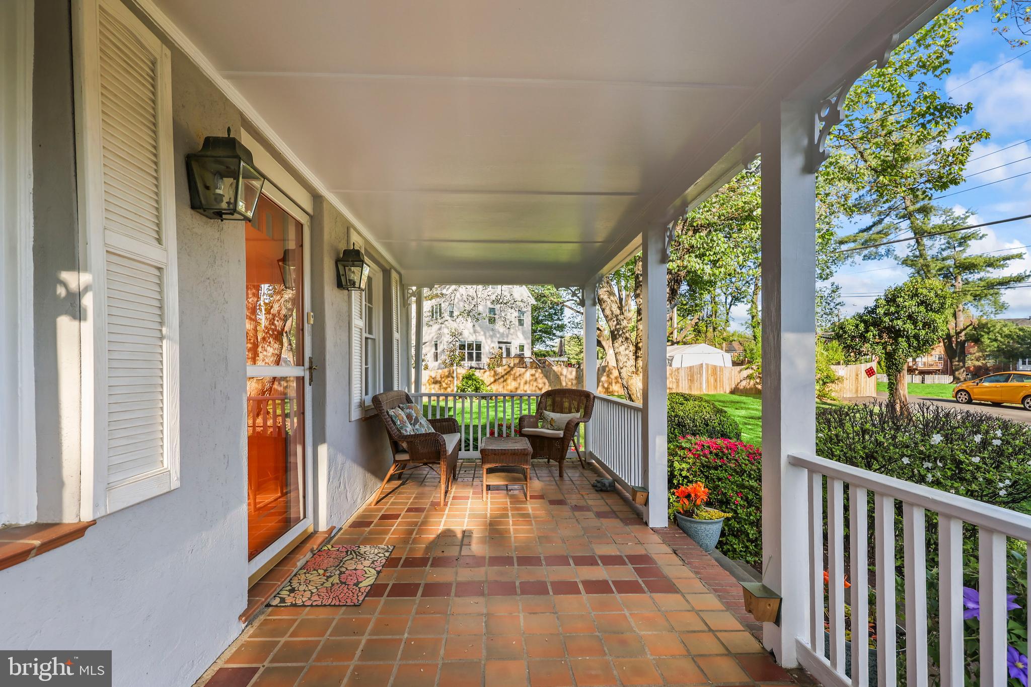 10130 BLAKE LANE